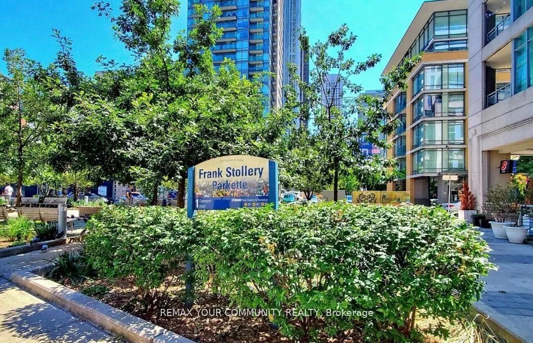 8 Scollard Street Unit 606 - Condo photo 36 of 37 in Annex / Yorkville / Summerhill, Ontario