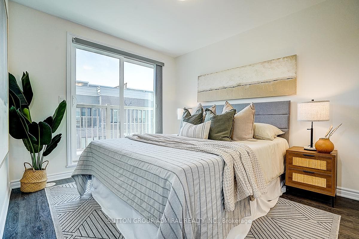 85 Eastwood Park Gardens Unit 18 - Condo photo 17 of 33 in Liberty Village / Parkdale / South Parkdale, Ontario