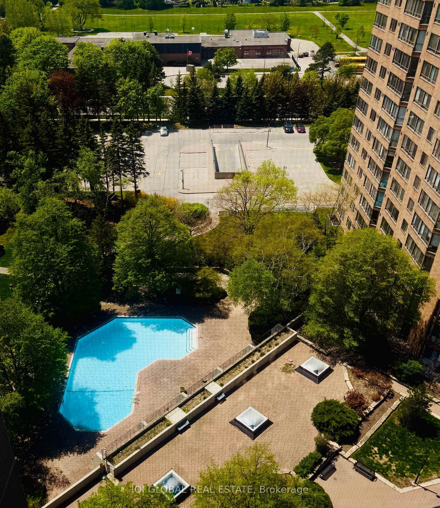 75 Bamburgh Circle Unit 1615 - Condo photo 21 of 24 in Scarborough Village / Eglinton East, Ontario