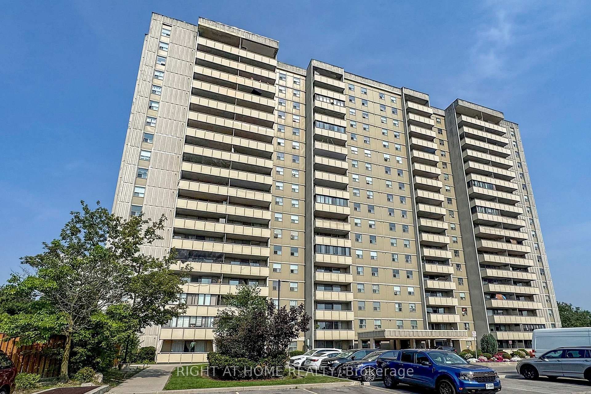 1338 York Mills Road Unit 702 - Condo photo 1 of 29 in Don Mills / Parkwoods / Victoria Village, Ontario