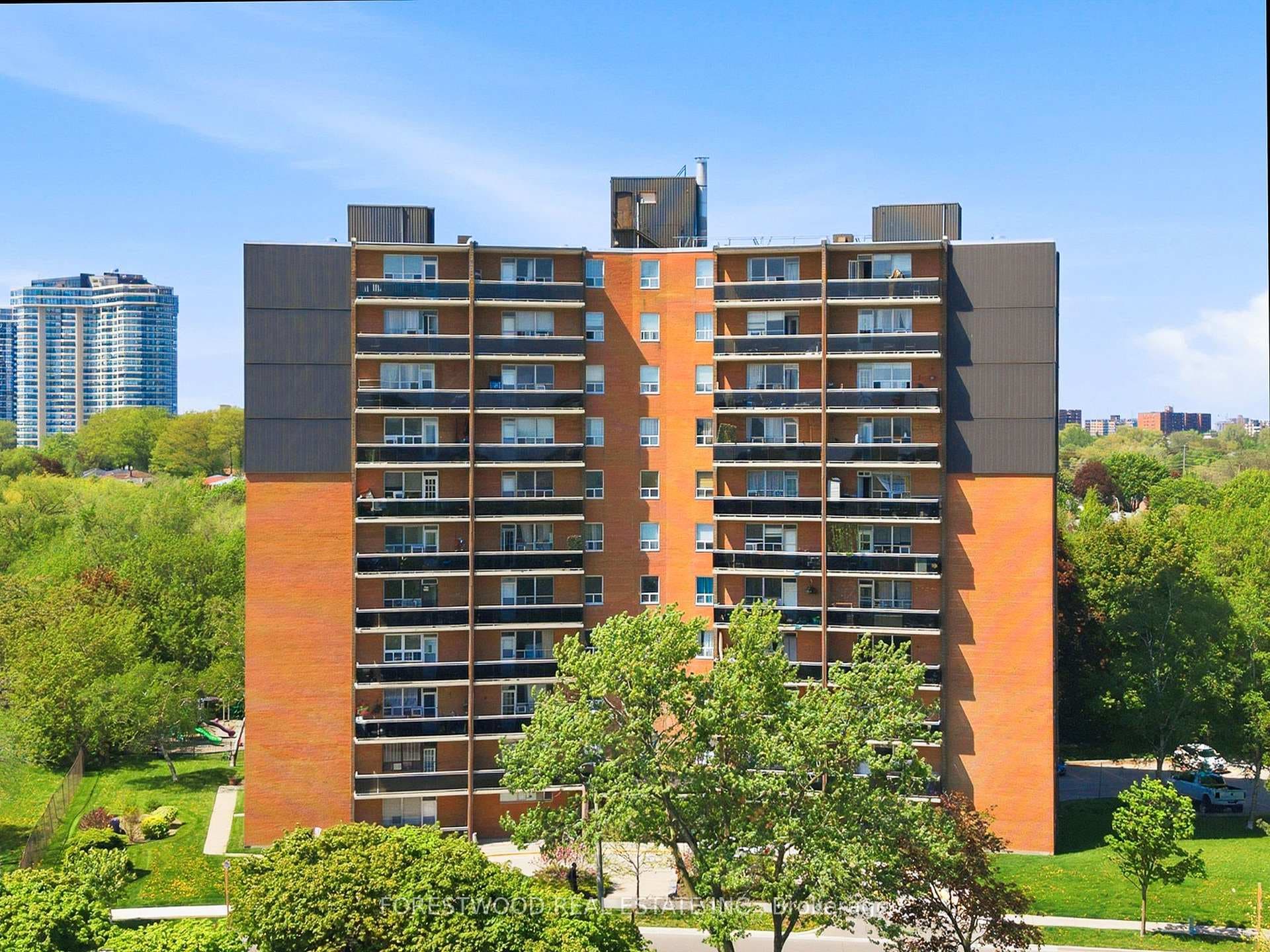 3145 Queen Frederica Drive Unit 506 - Condo photo 3 of 35 in Mississauga, Ontario