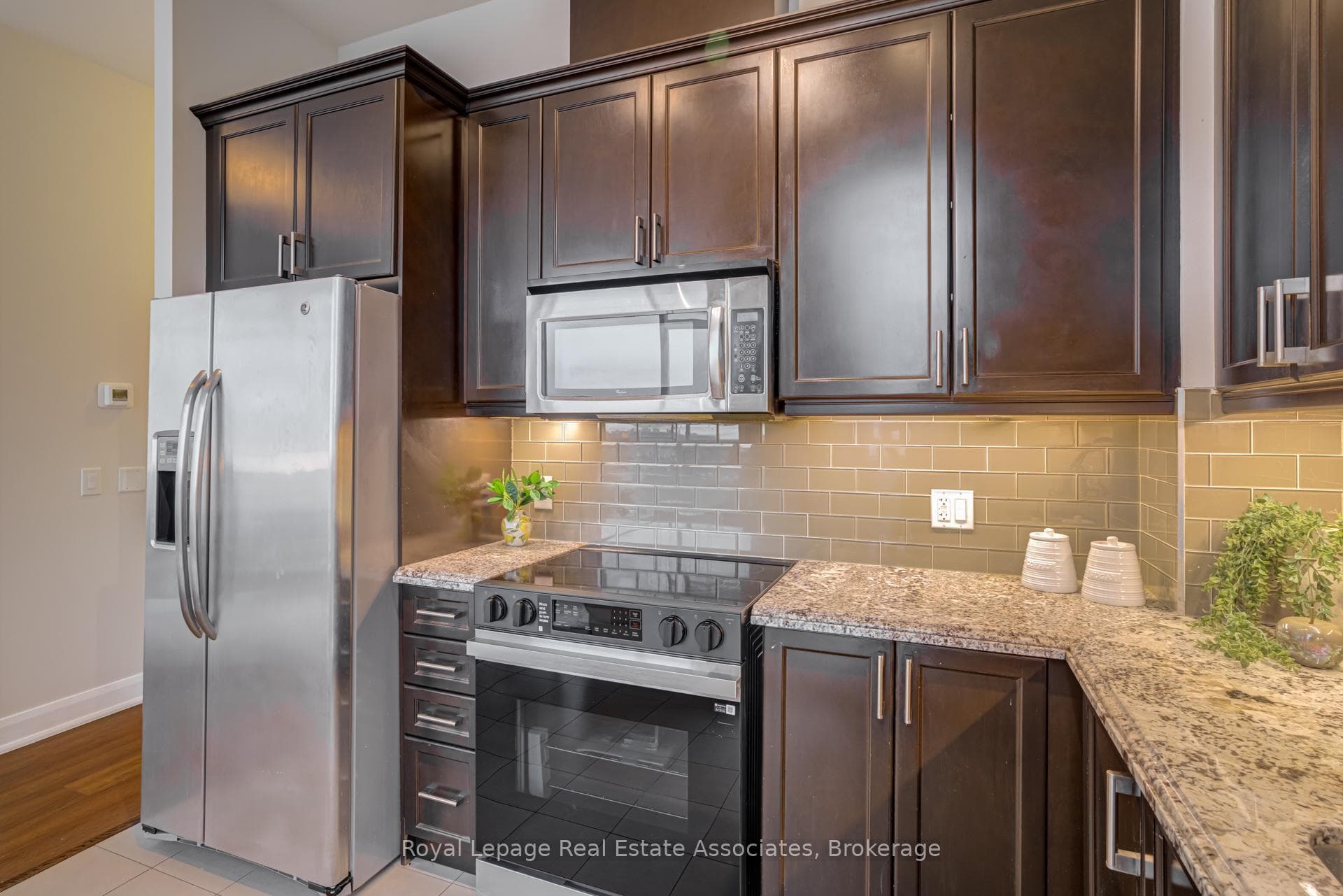 2470 Prince Michael Drive Unit 712 - Condo photo 20 of 49 in Oakville, Ontario