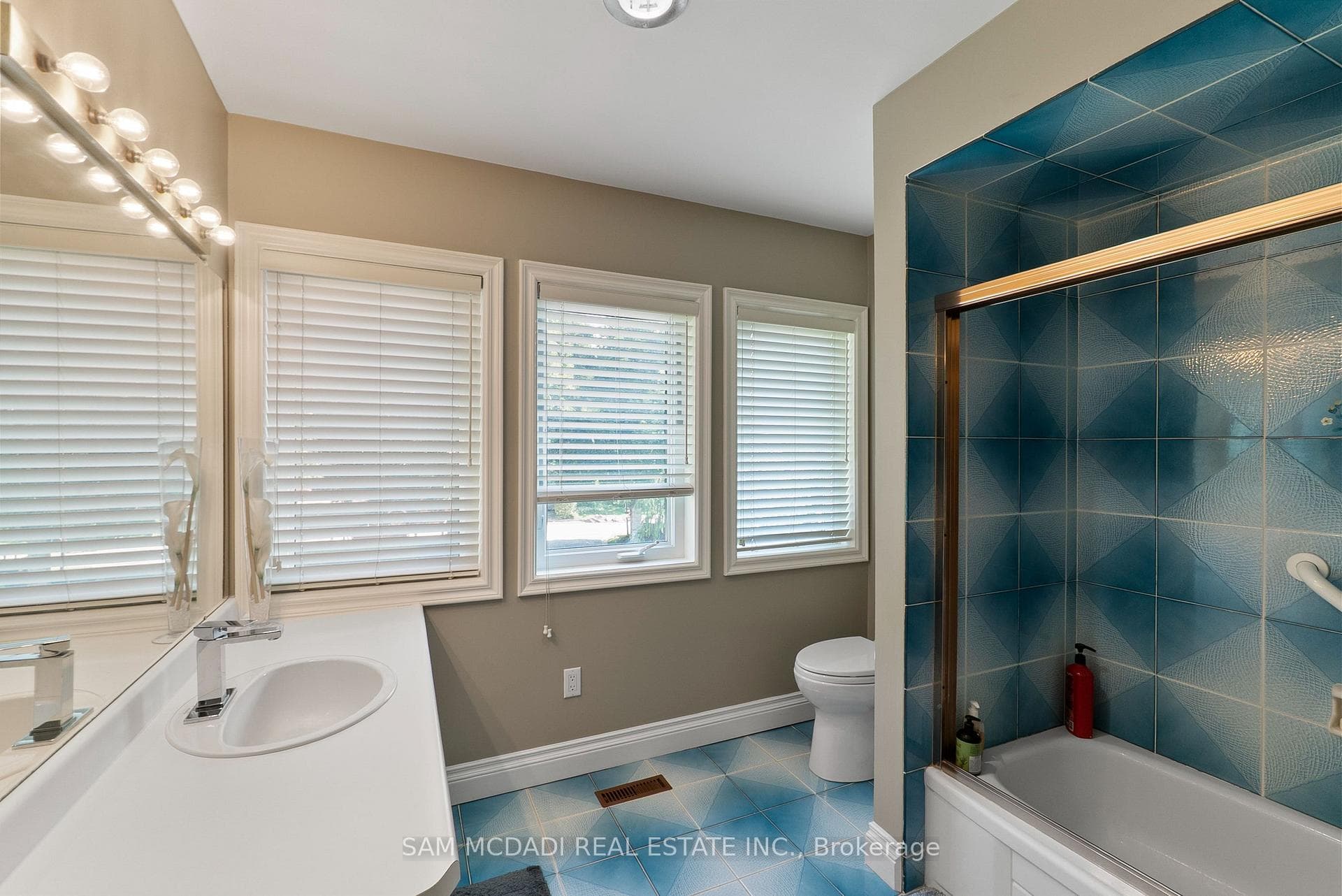 2235 Shawanaga Trail - Detached photo 28 of 48 in Mississauga, Ontario