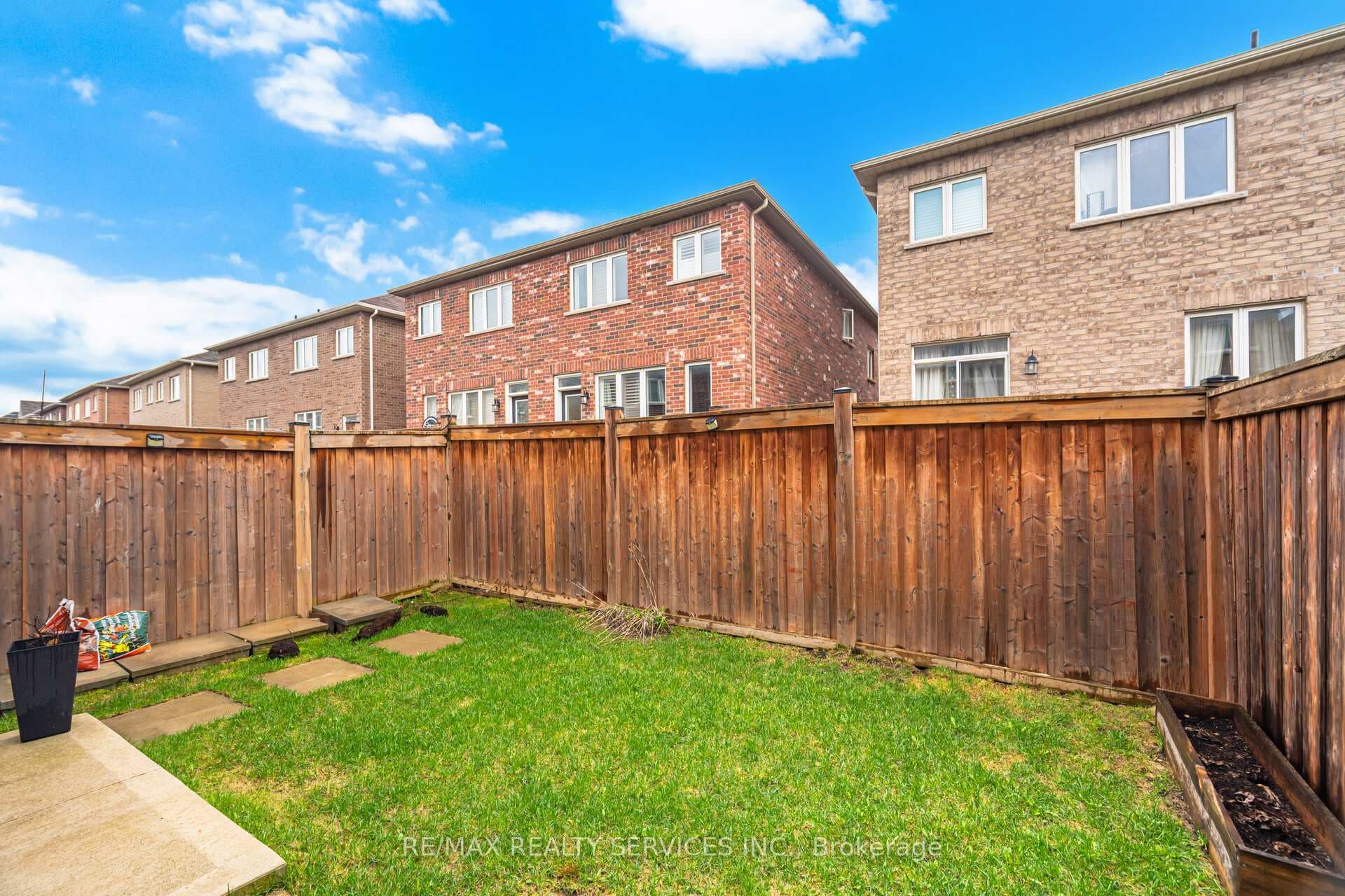 25 Baffin Crescent - Semi-Detached photo 44 of 50 in Brampton, Ontario