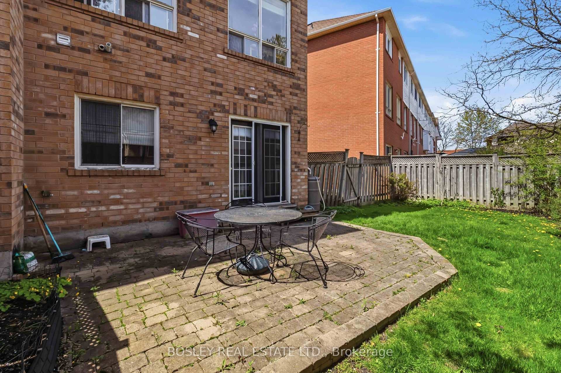 2223 Prescott Place - Townhouse photo 18 of 18 in Burlington, Ontario