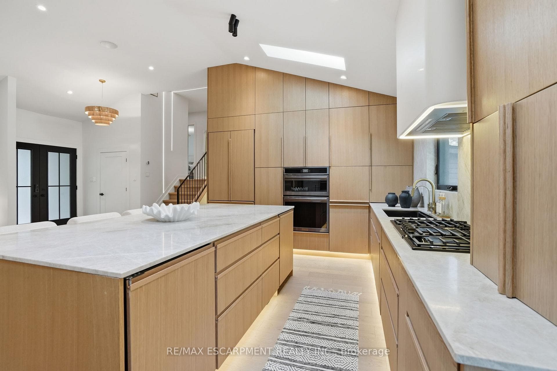 345 Rankin Drive - Detached photo 12 of 50 in Burlington, Ontario
