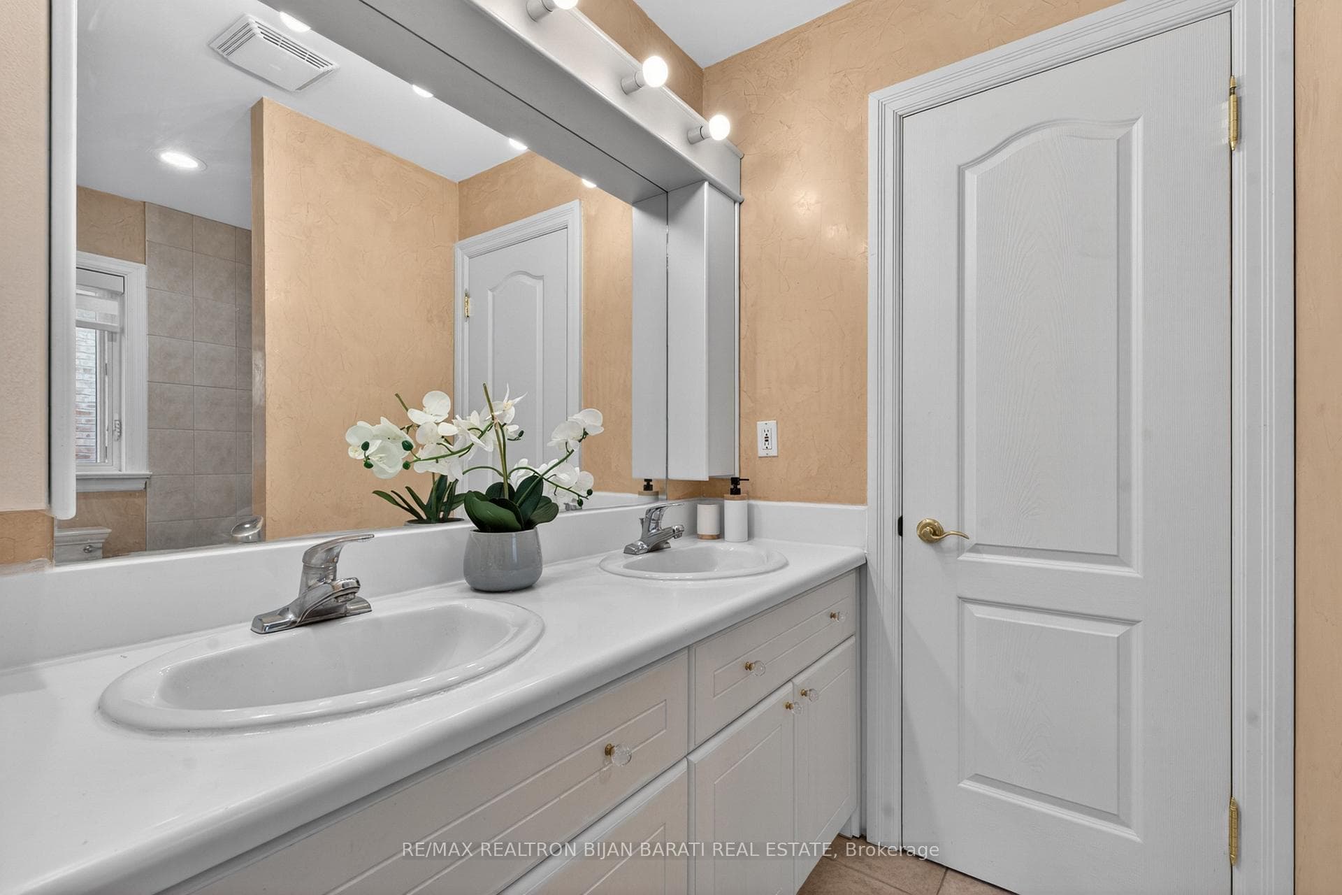 60 Lorraine Drive - Detached photo 35 of 50 in Thornhill / Willowdale, Ontario