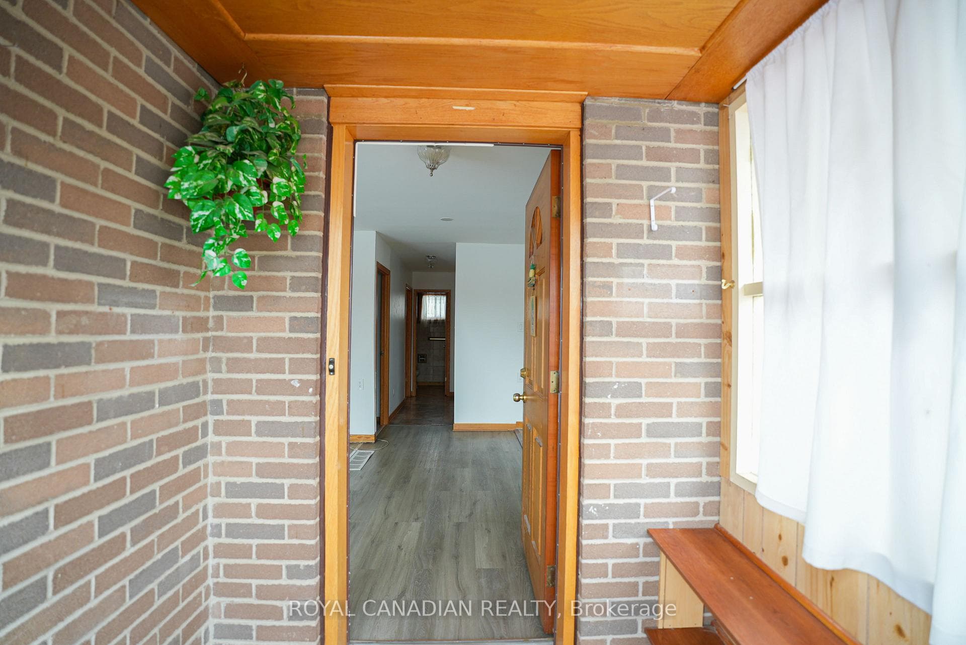 67 Sutherland Avenue - Detached photo 11 of 35 in Brampton, Ontario