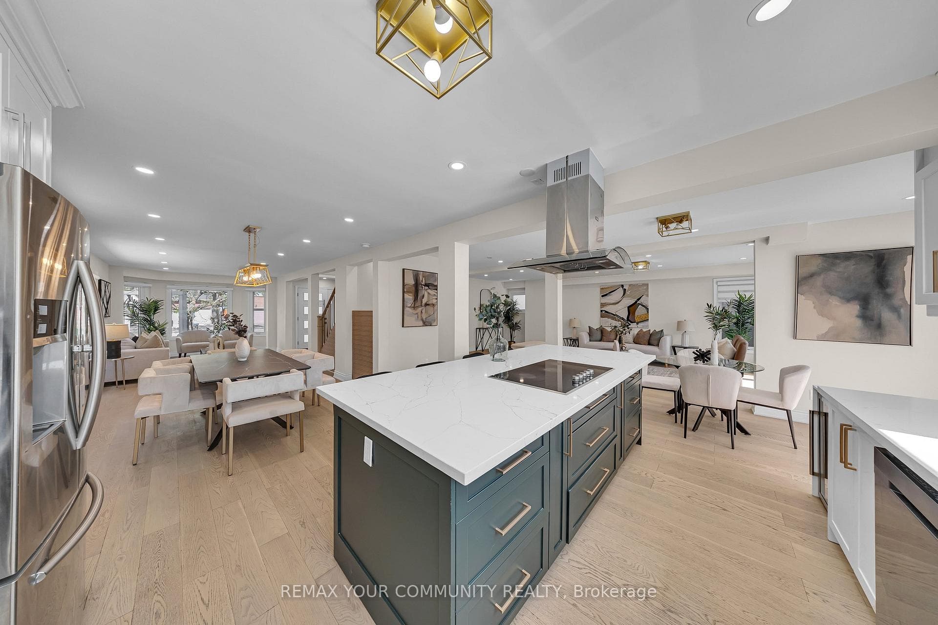 2666 Burnford Trail - Detached photo 11 of 50 in Mississauga, Ontario