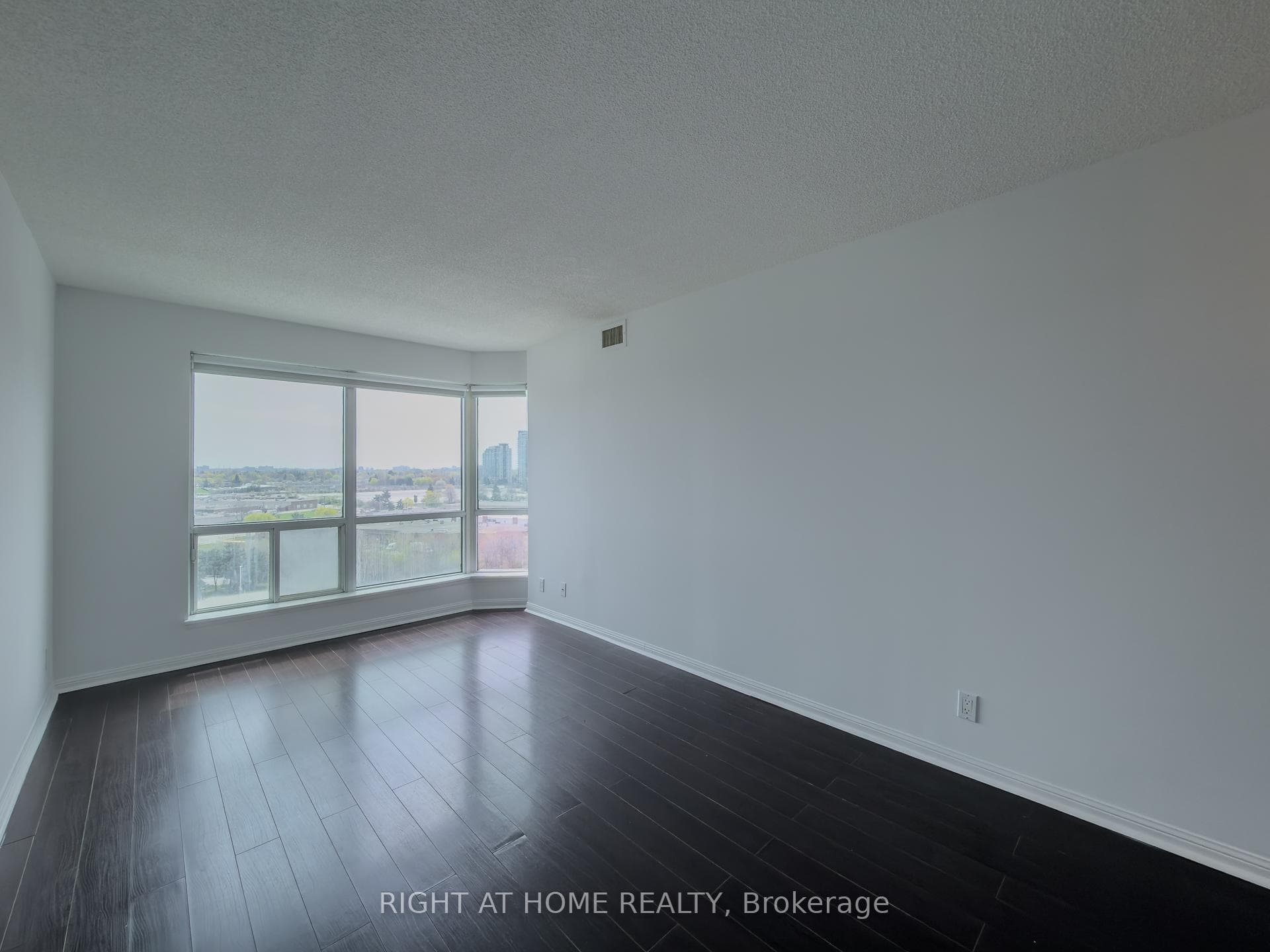 8 Lee Centre Drive Unit 1008 - Condo photo 17 of 33 in Scarborough (West Hill / Highland Creek), Ontario