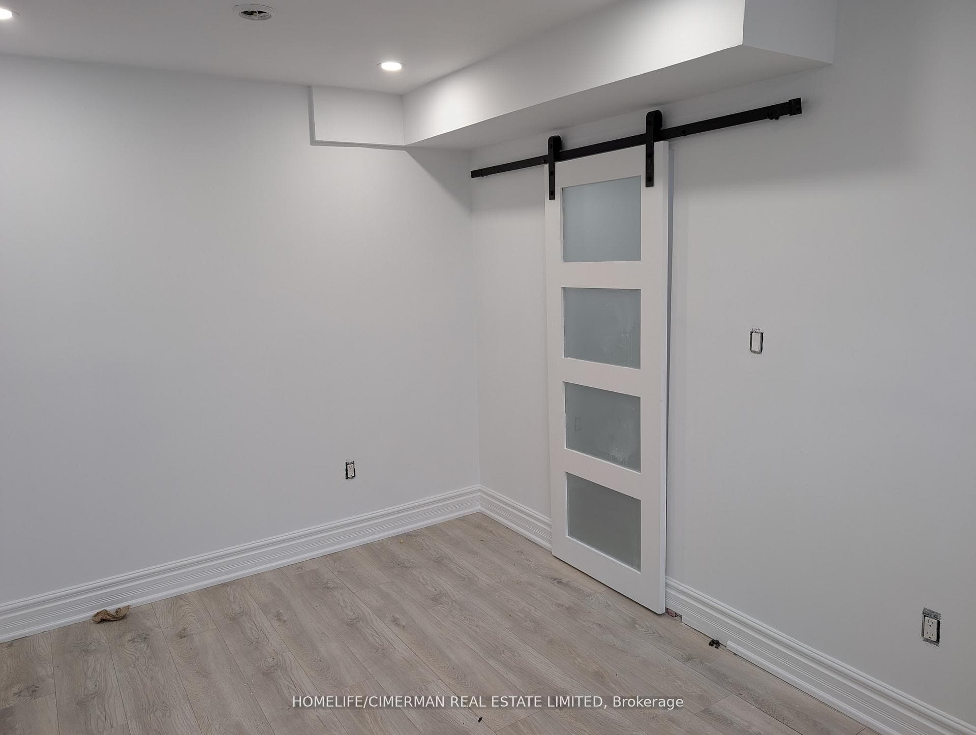 361 Birchmount Road - Condo photo 14 of 20 in Birch Cliff / Cliffside, Ontario