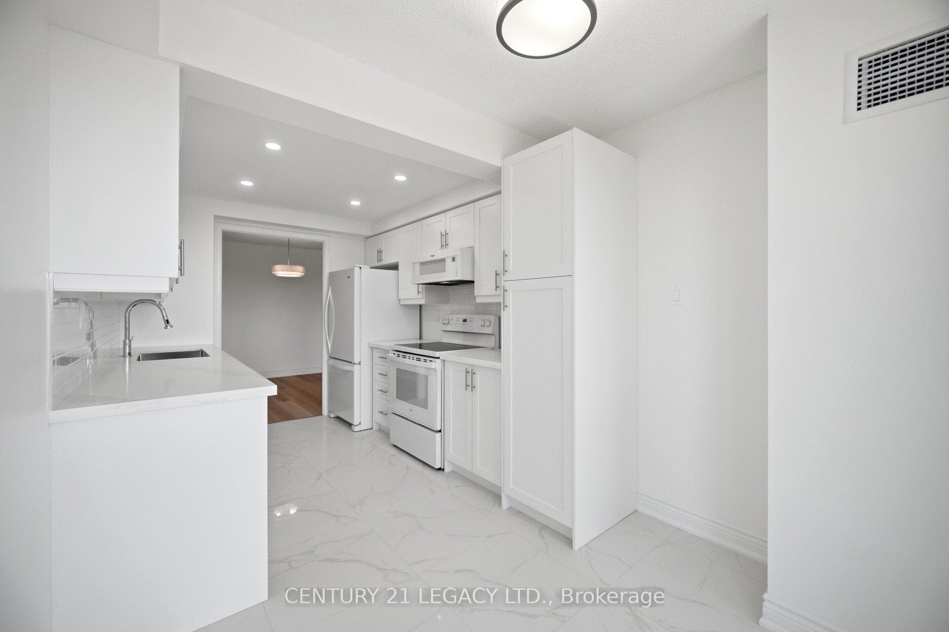 24 Hanover Road Unit 404 - Condo photo 9 of 45 in Brampton, Ontario