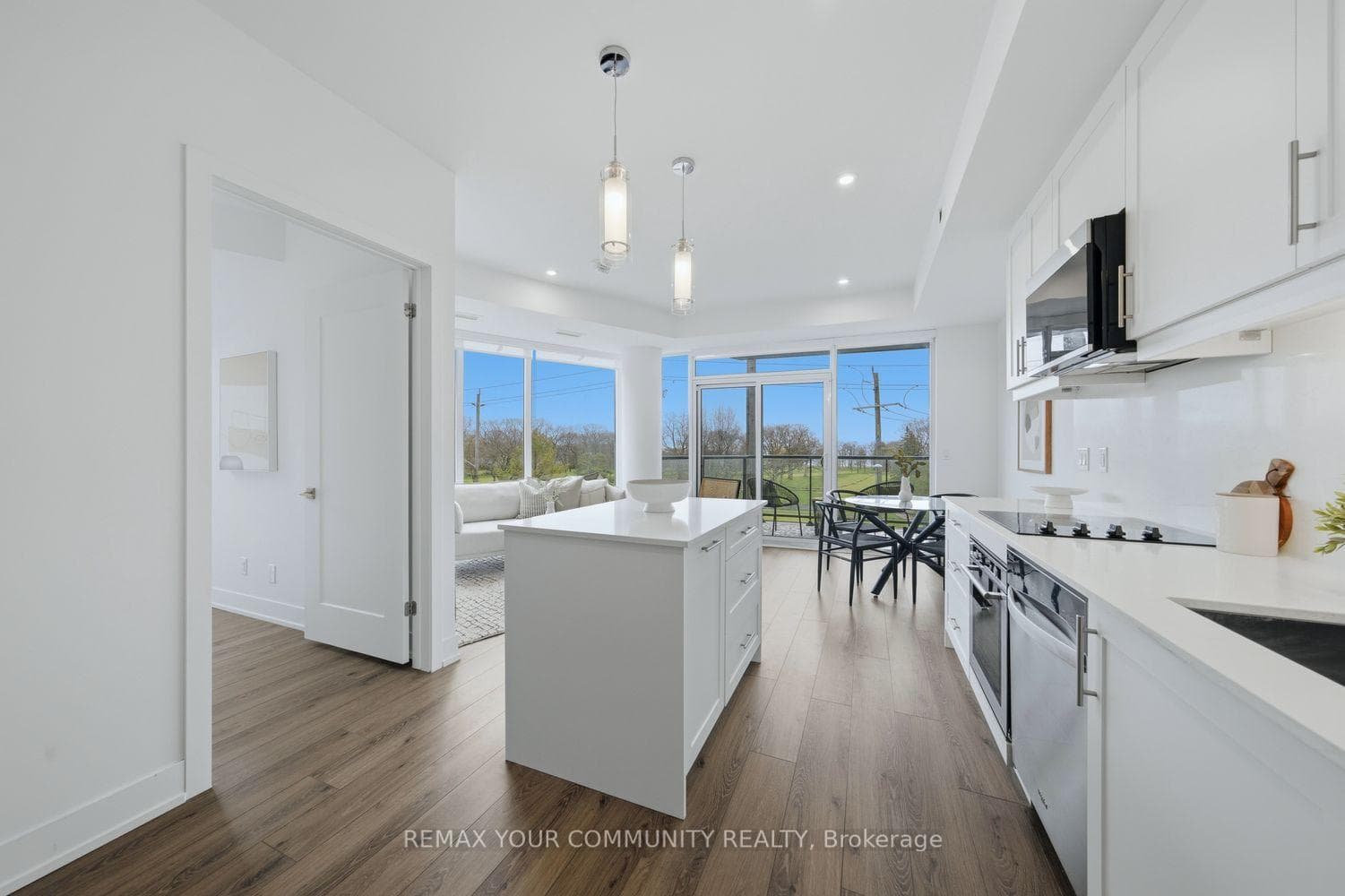 1316 Kingston Road Unit 305 - Condo photo 6 of 47 in Birch Cliff / Cliffside, Ontario