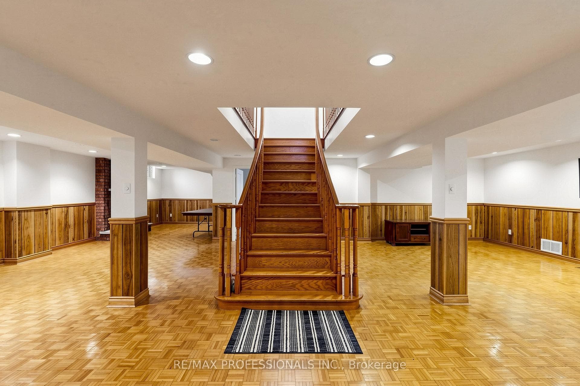 970 Silversmith Drive - Detached photo 50 of 50 in Mississauga, Ontario