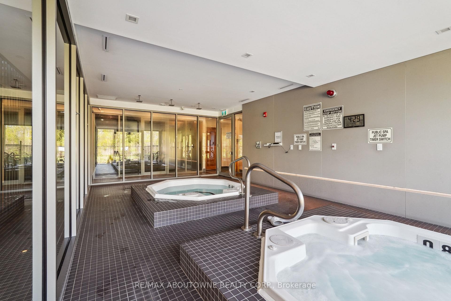 5260 Dundas Street Unit C204 - Condo photo 31 of 32 in Burlington, Ontario