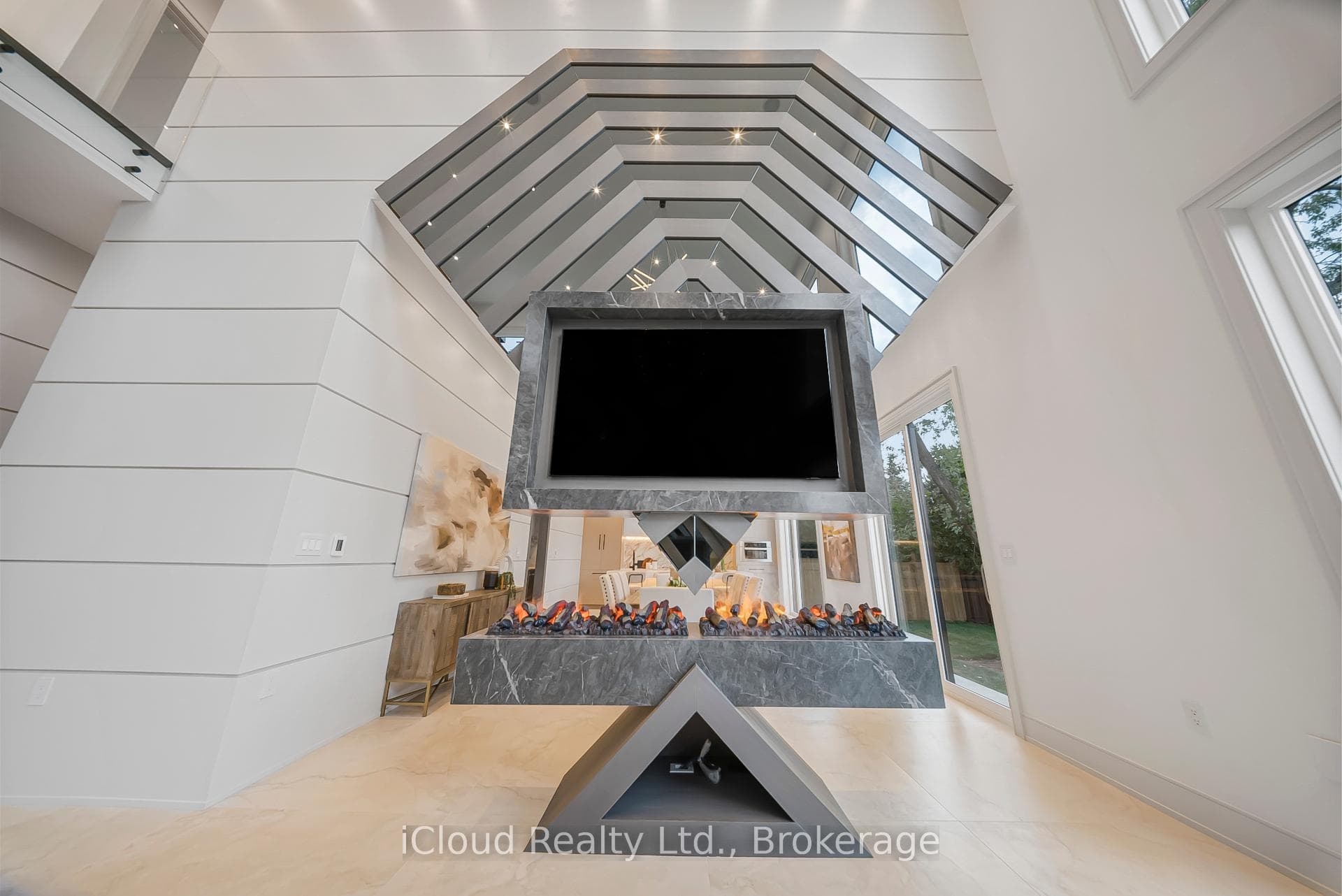 1374 Tansley Drive - Detached photo 4 of 46 in Oakville, Ontario