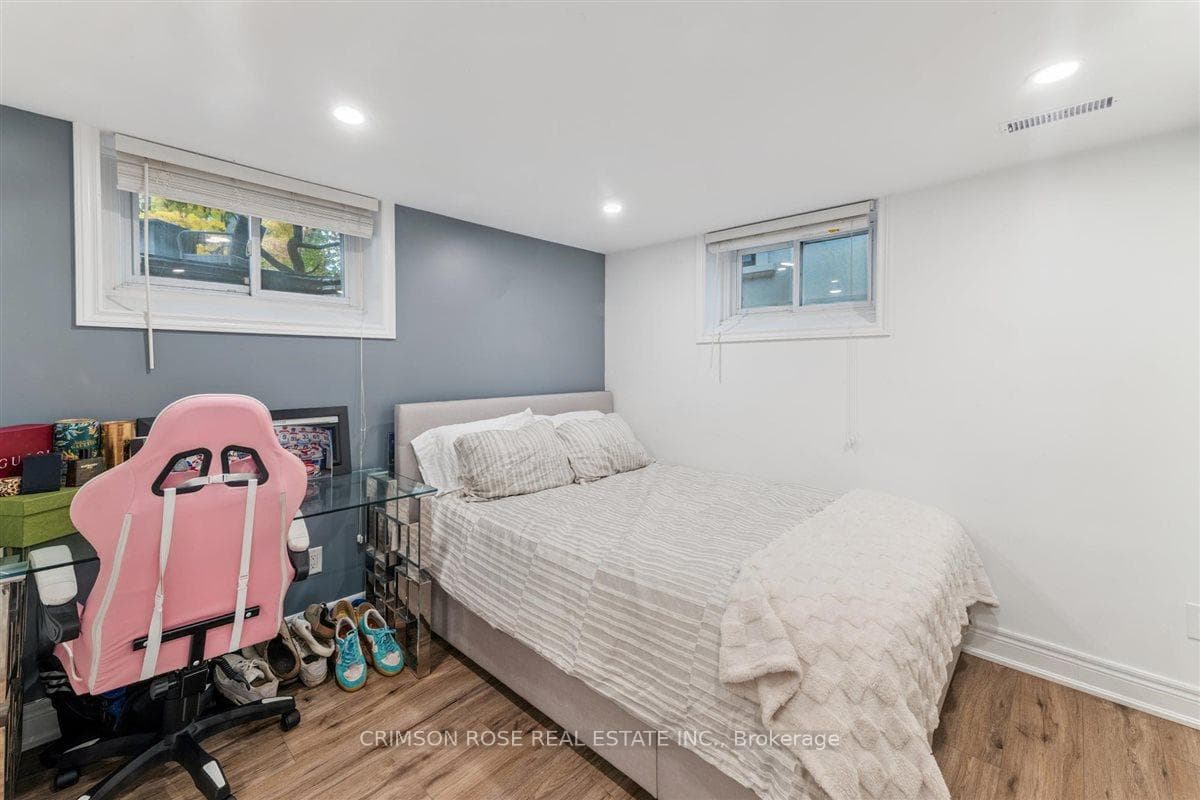 89 Holyrood Avenue - Detached photo 28 of 34 in Oakville, Ontario
