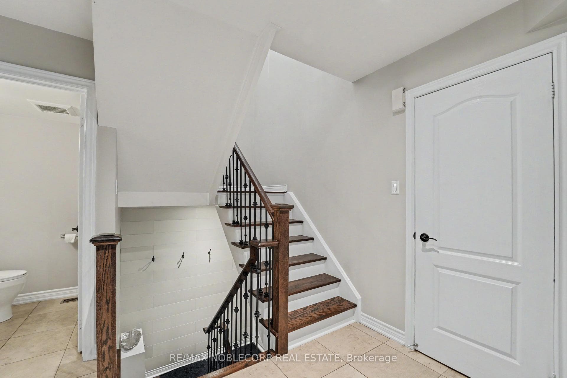 12 Waterbury Street - Detached photo 23 of 48 in Caledon, Ontario