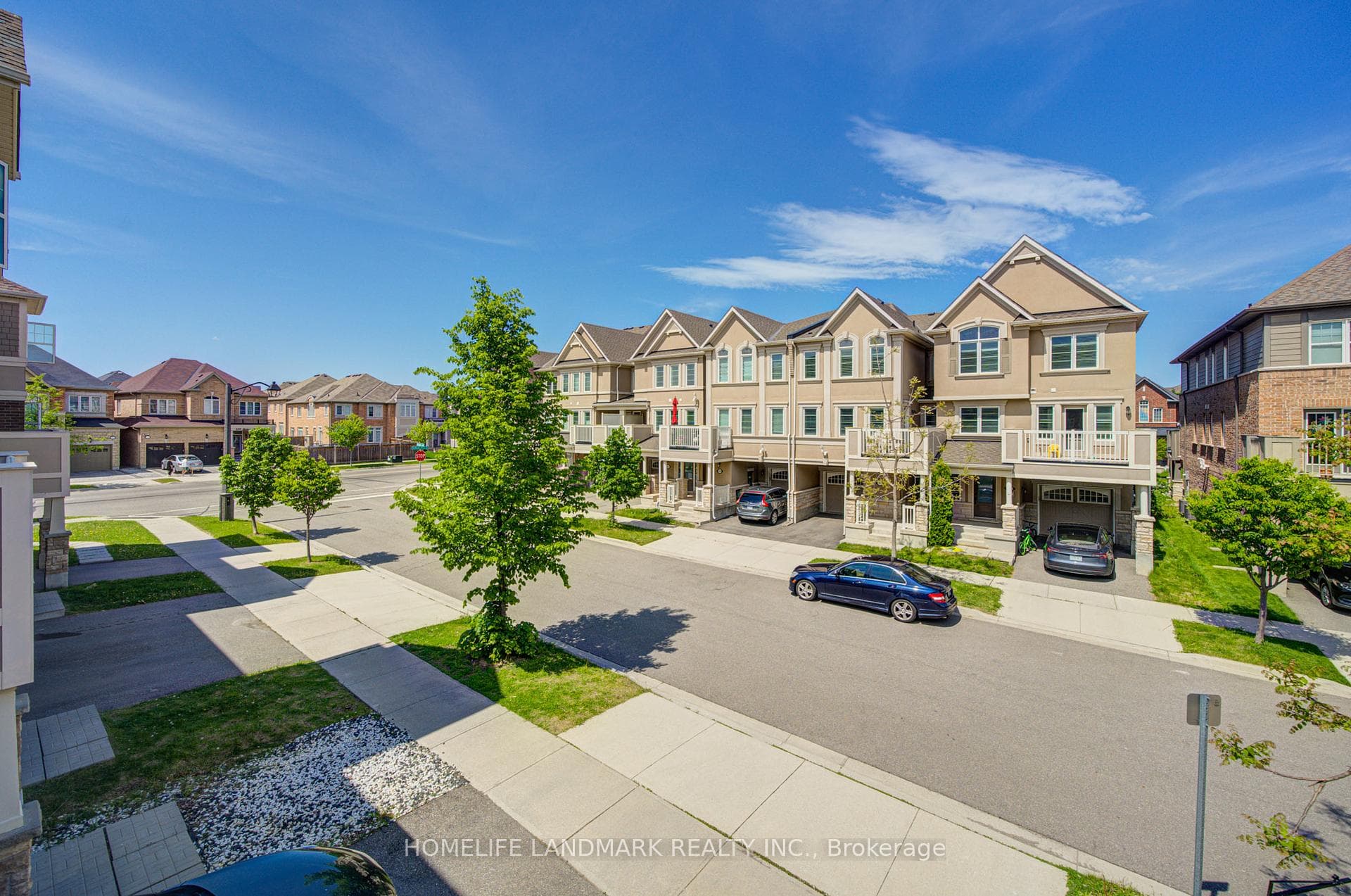 3086 Mistletoe Gardens - Townhouse photo 22 of 38 in Oakville, Ontario