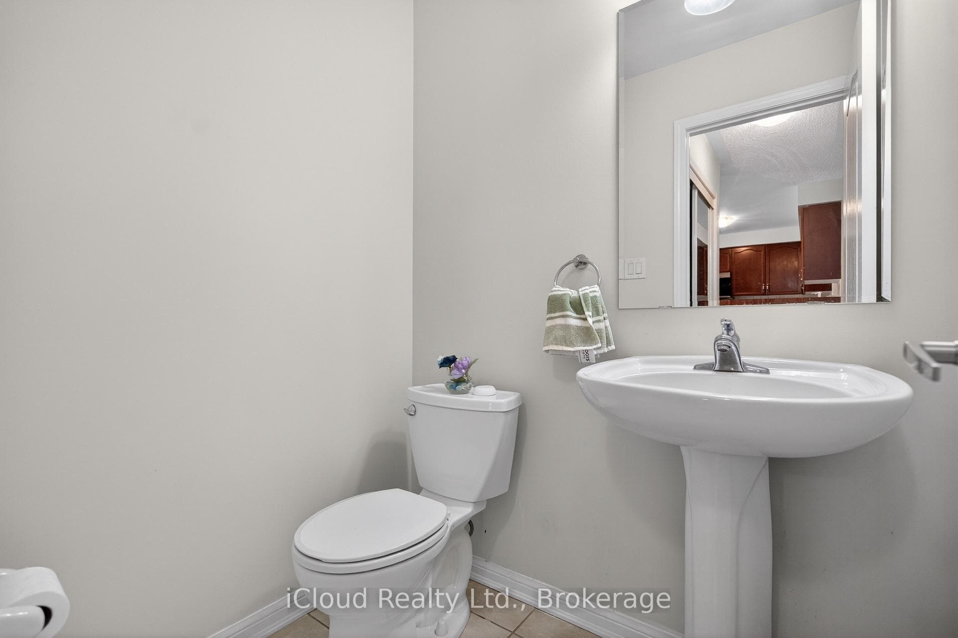 676 Speyer Circle - Semi-Detached photo 28 of 47 in Milton, Ontario