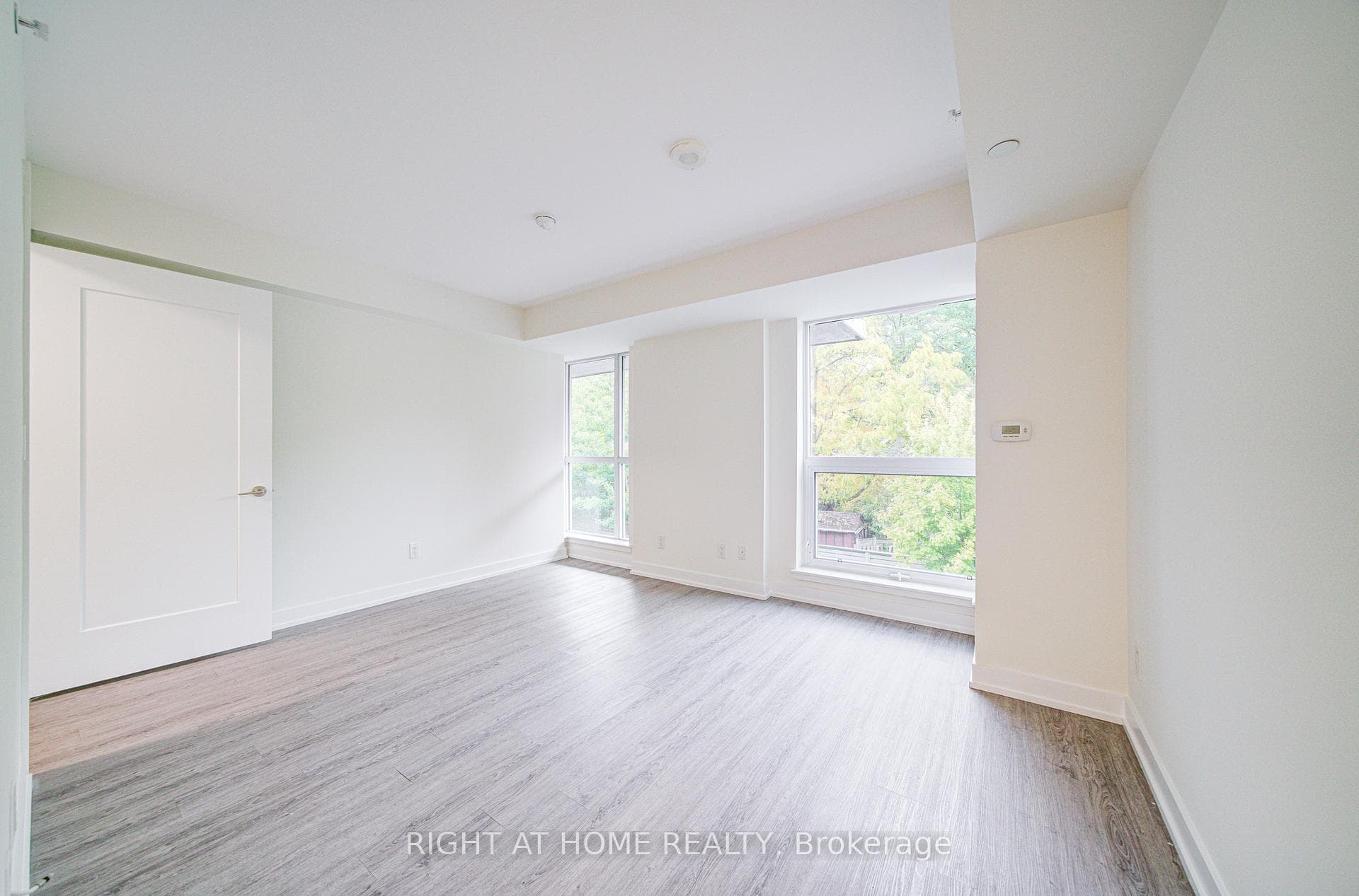 1350 Kingston Road Unit TH03 - Condo photo 17 of 25 in Birch Cliff / Cliffside, Ontario