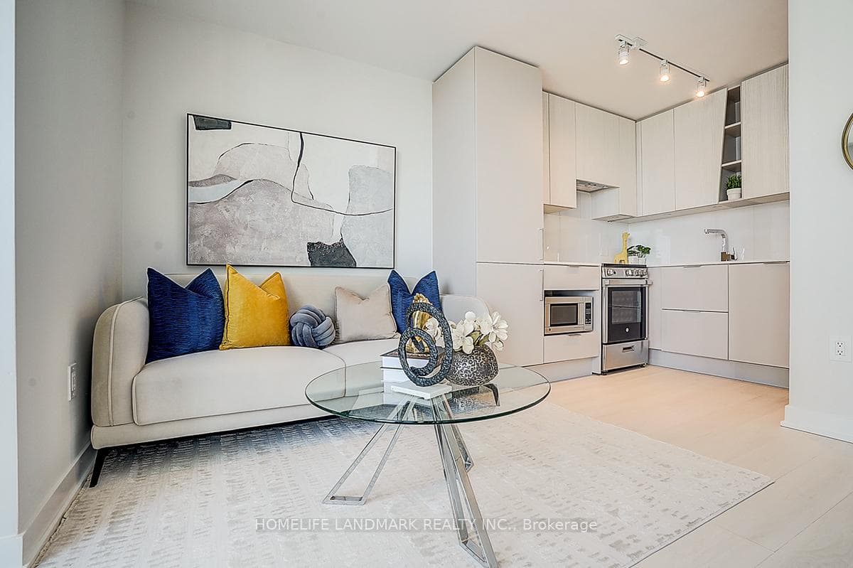 3900 Confederation Parkway Unit 3710 - Condo photo 22 of 50 in Mississauga, Ontario