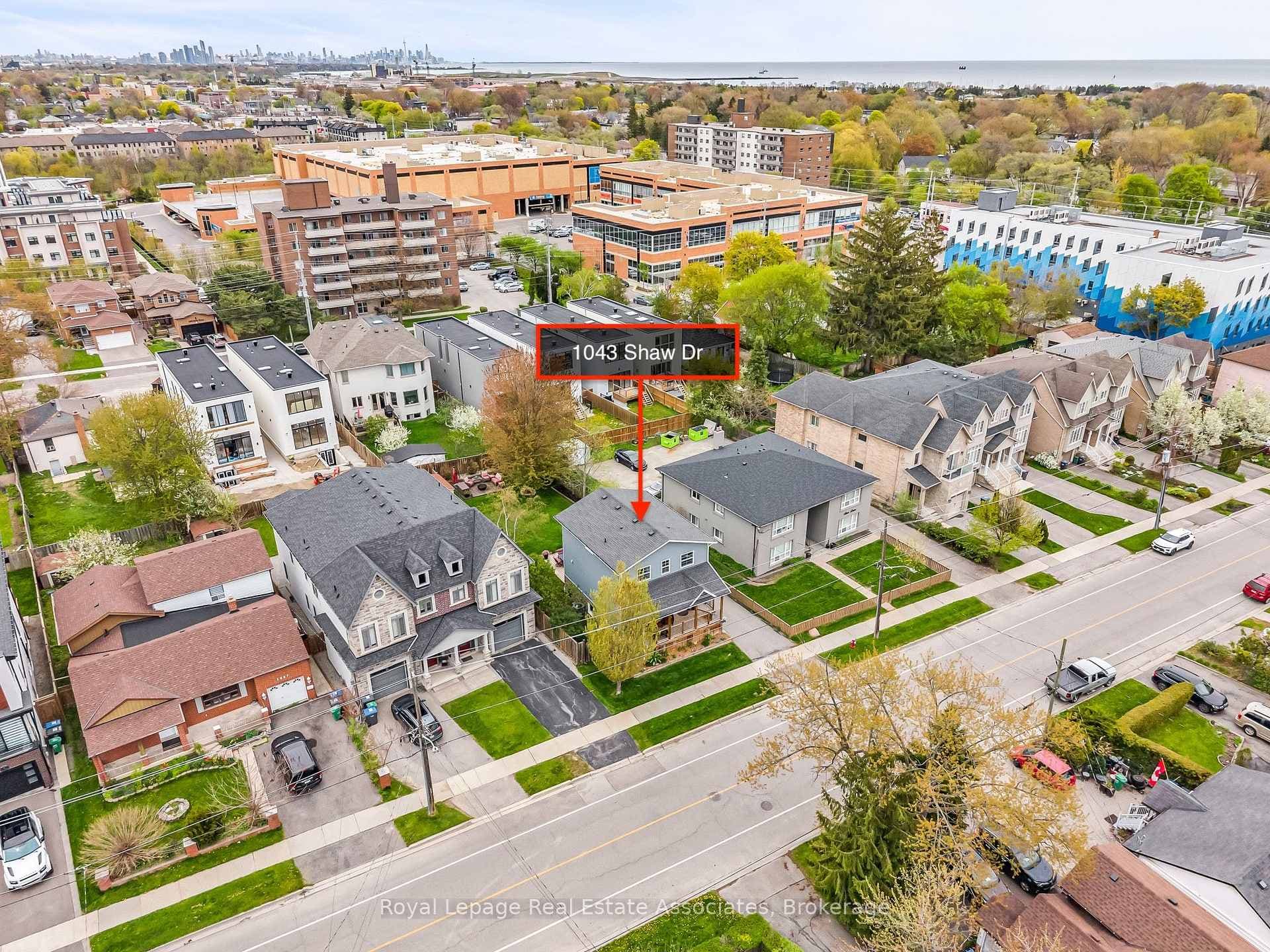 1043 Shaw Drive - Detached photo 44 of 45 in Mississauga, Ontario