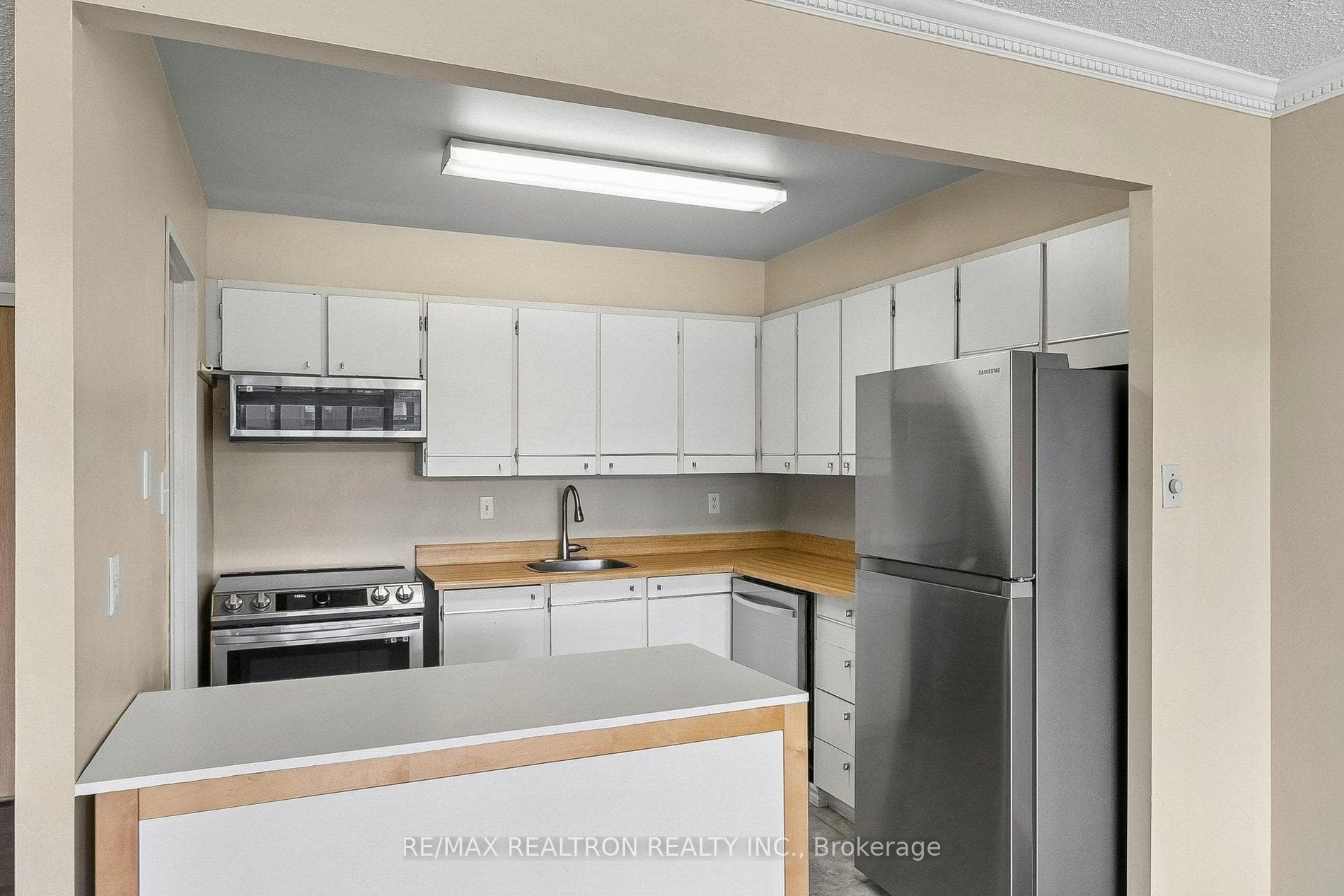 10 Fashion Roseway N/A Unit 306 - Condo photo 16 of 32 in Willowdale / Newtonbrook, Ontario