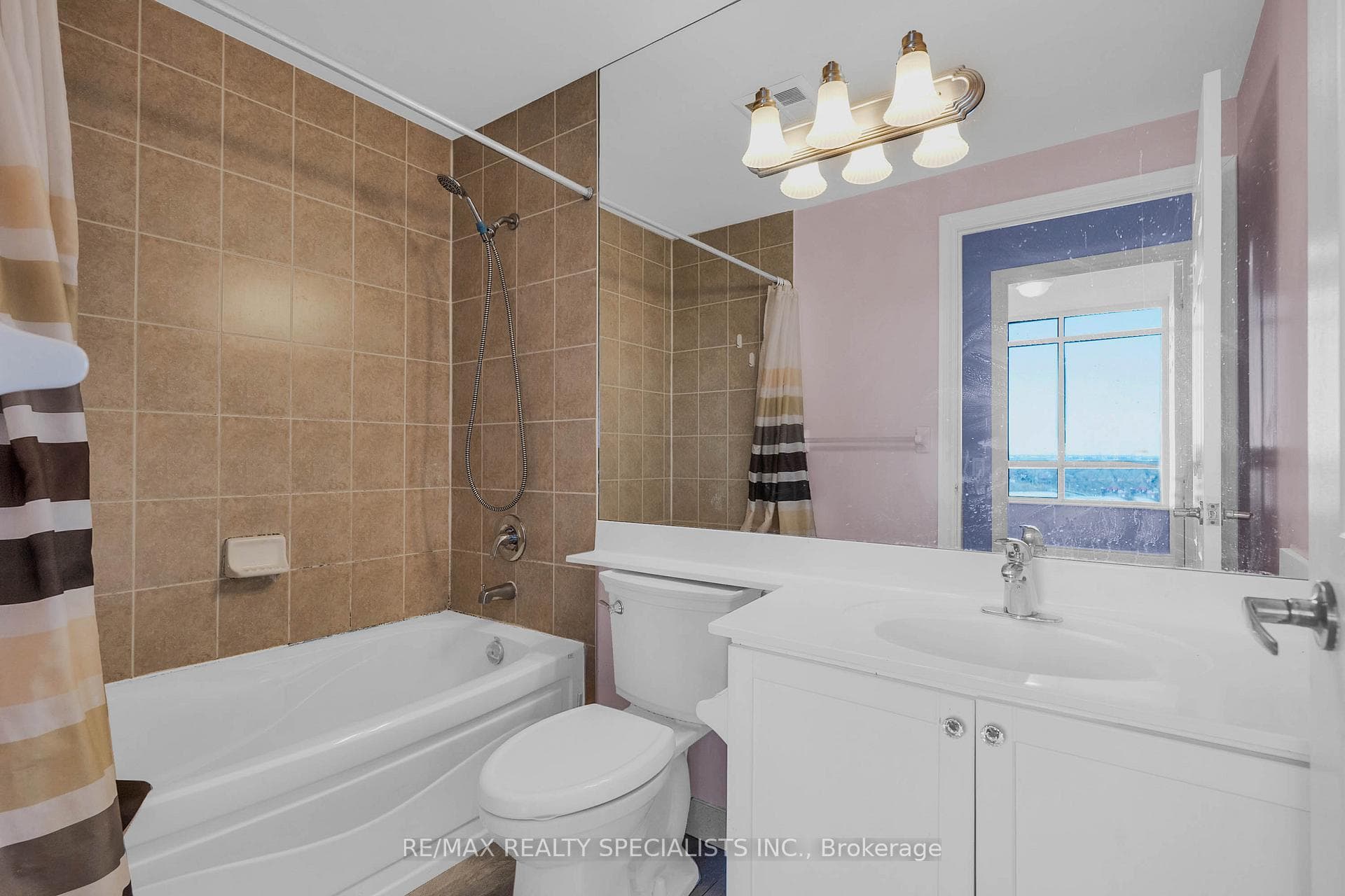 710 Humberwood Boulevard Unit 1404 - Condo photo 17 of 24 in Etobicoke (West Mall / Rexdale), Ontario