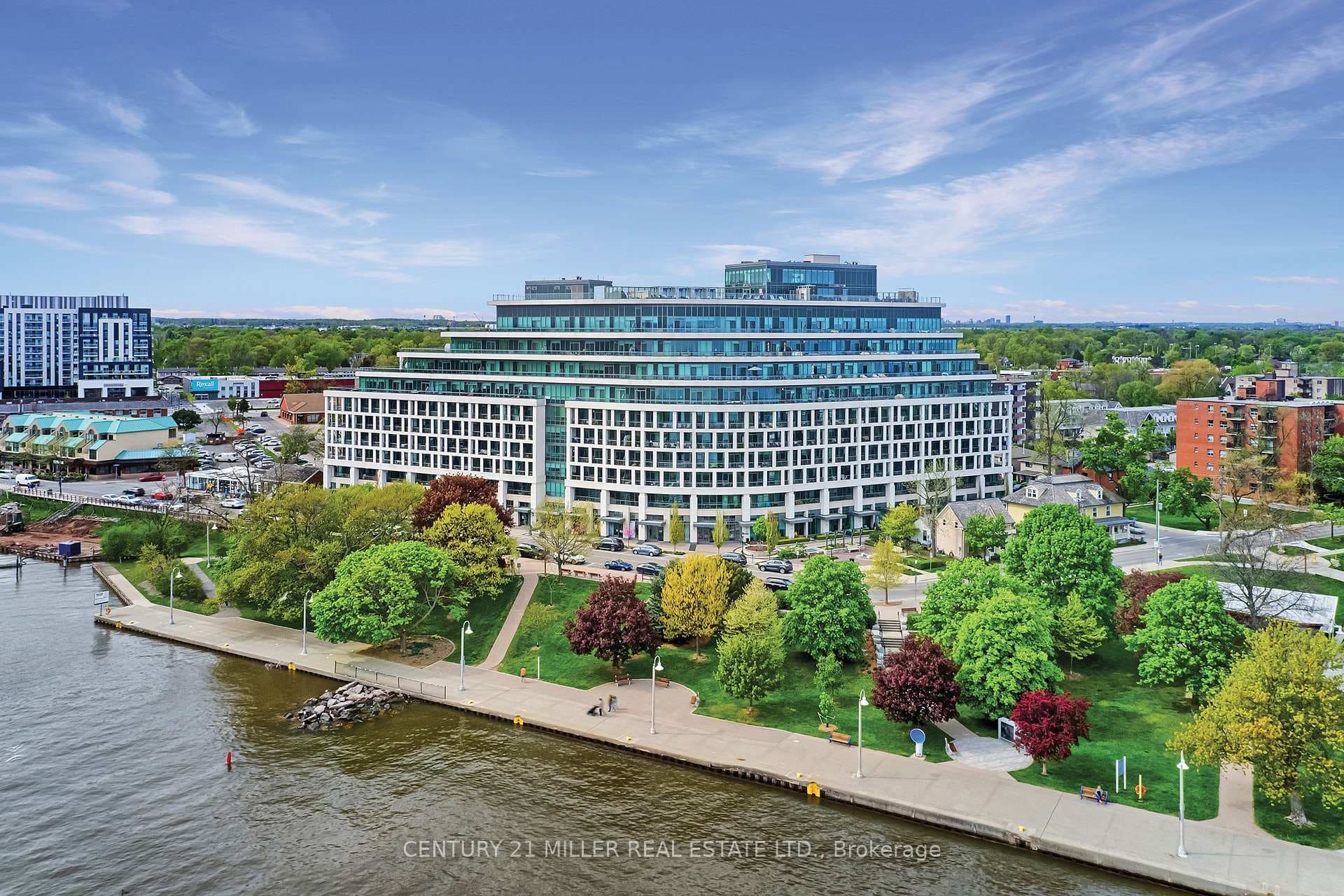 11 Bronte Road Unit 702 - Condo for sale in Glen Abbey, Ontario