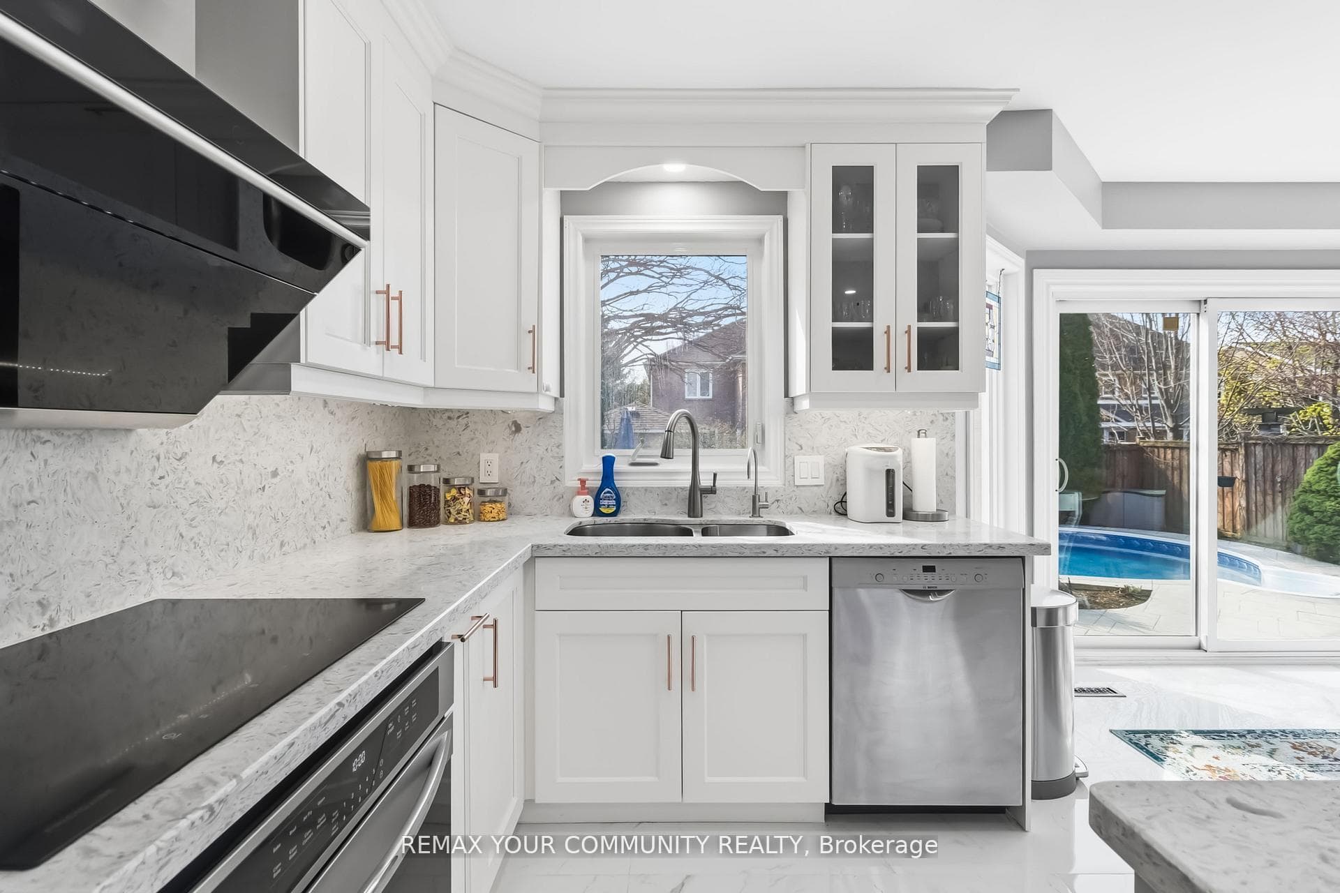 4184 Vermont Crescent - Detached photo 13 of 50 in Burlington, Ontario