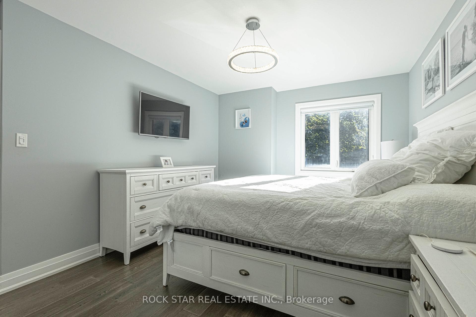 2055 Courtland Crescent - Detached photo 22 of 40 in Mississauga, Ontario