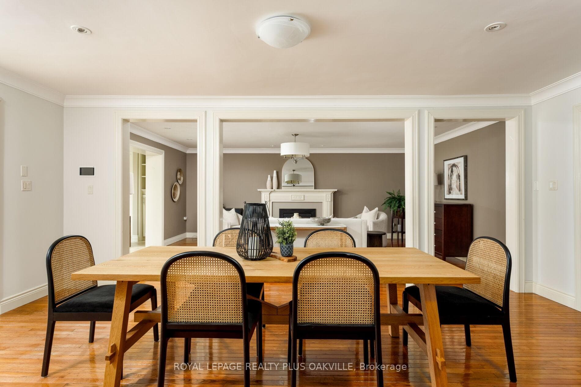 295 Shoreacres Road - Detached photo 14 of 49 in Burlington, Ontario
