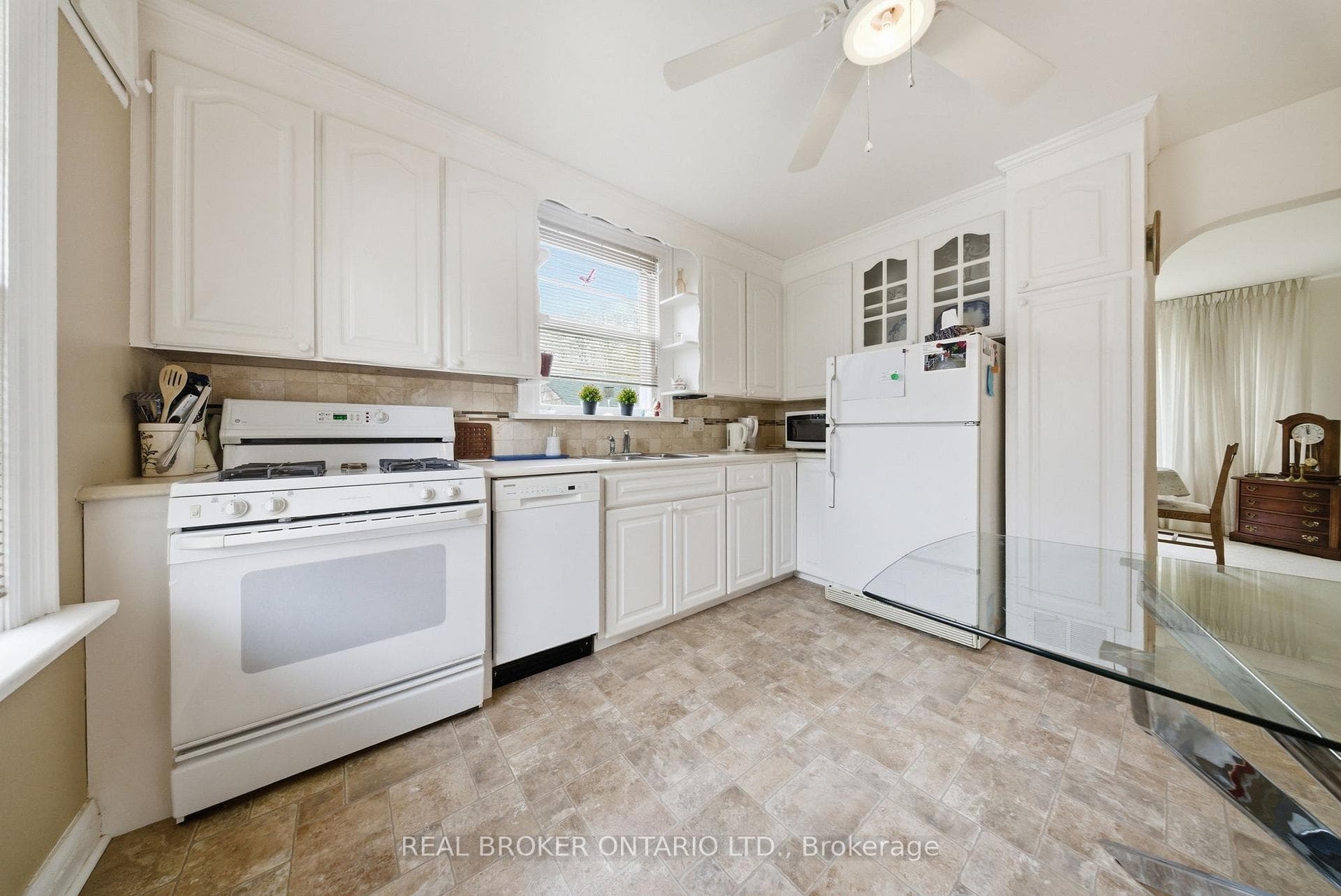 243 Sydney Street - Detached photo 14 of 35 in Milton, Ontario