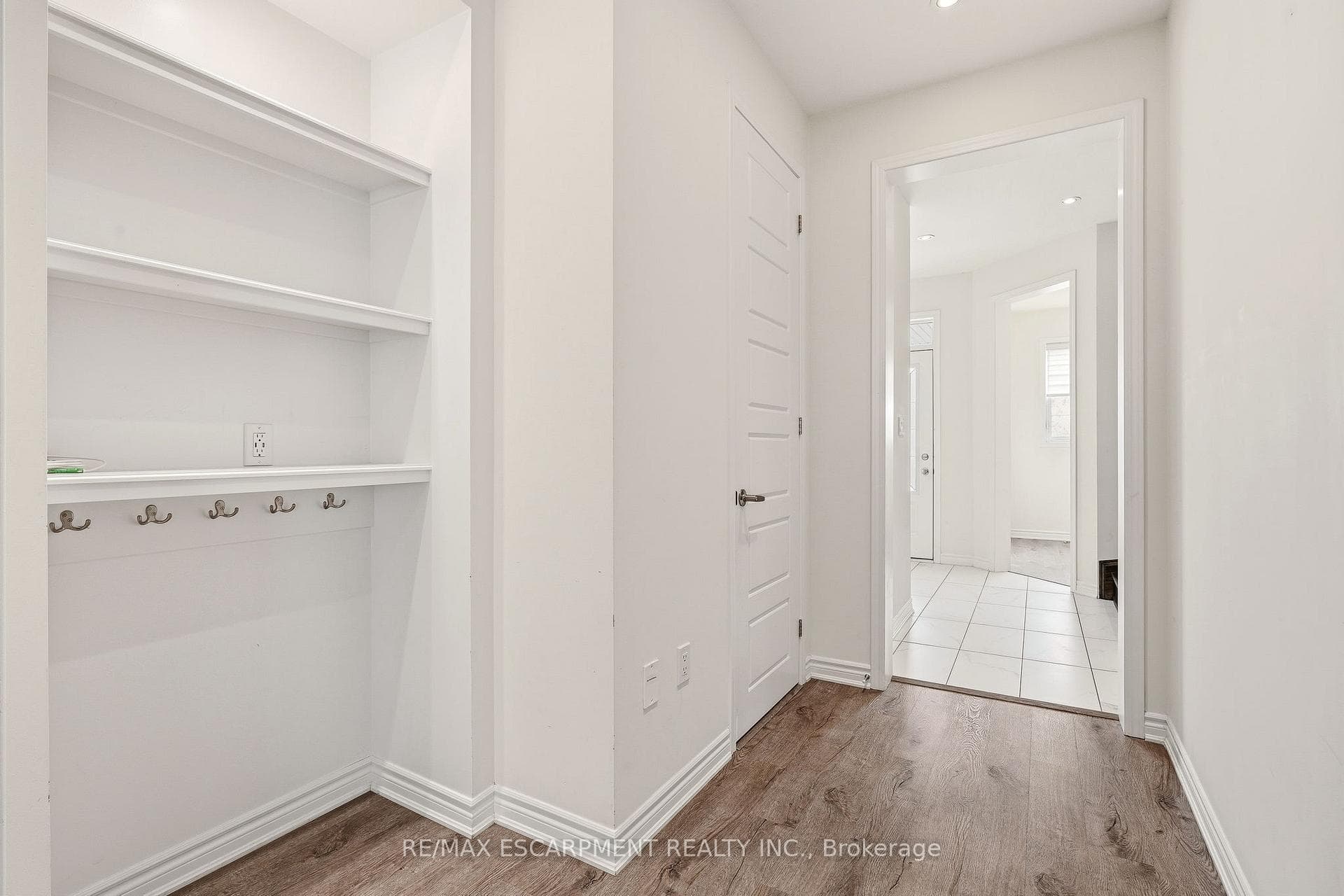 1364 Sycamore Garden - Townhouse photo 19 of 43 in Milton, Ontario