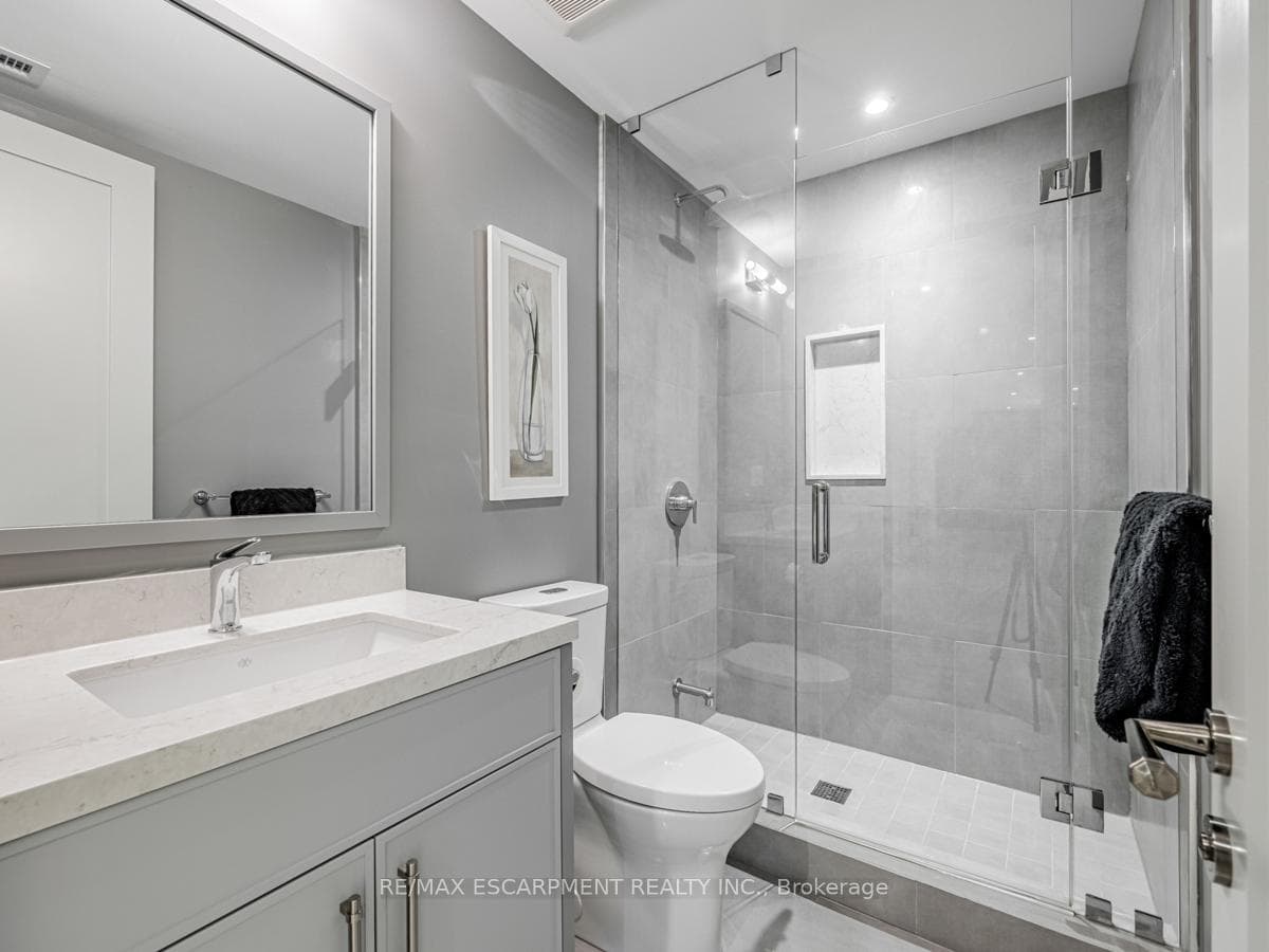 393 Maple Grove Drive - New Construction photo 44 of 49 in Oakville, Ontario