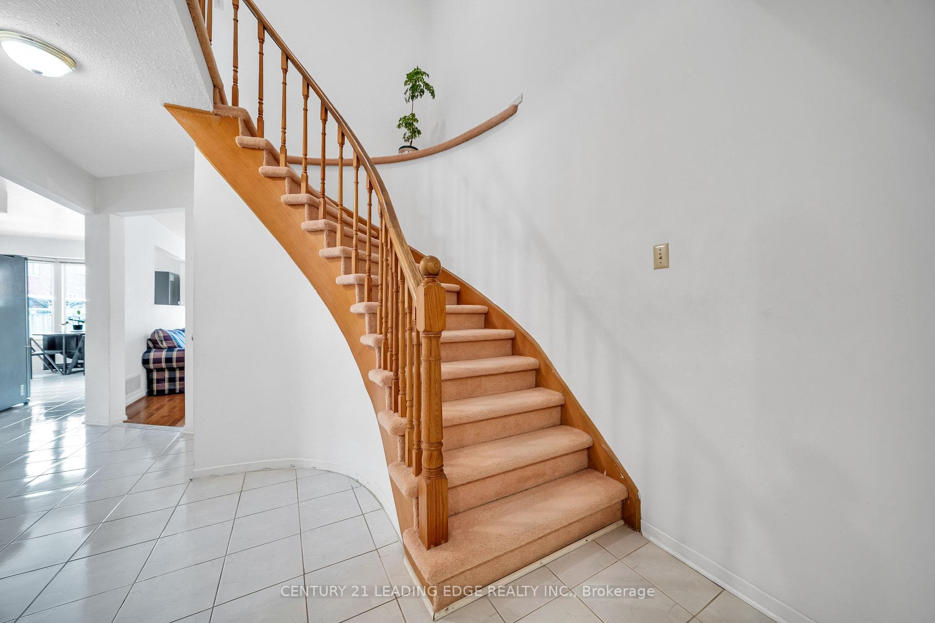 4 Treerun Avenue - Detached photo 16 of 38 in Scarborough Village / Eglinton East, Ontario