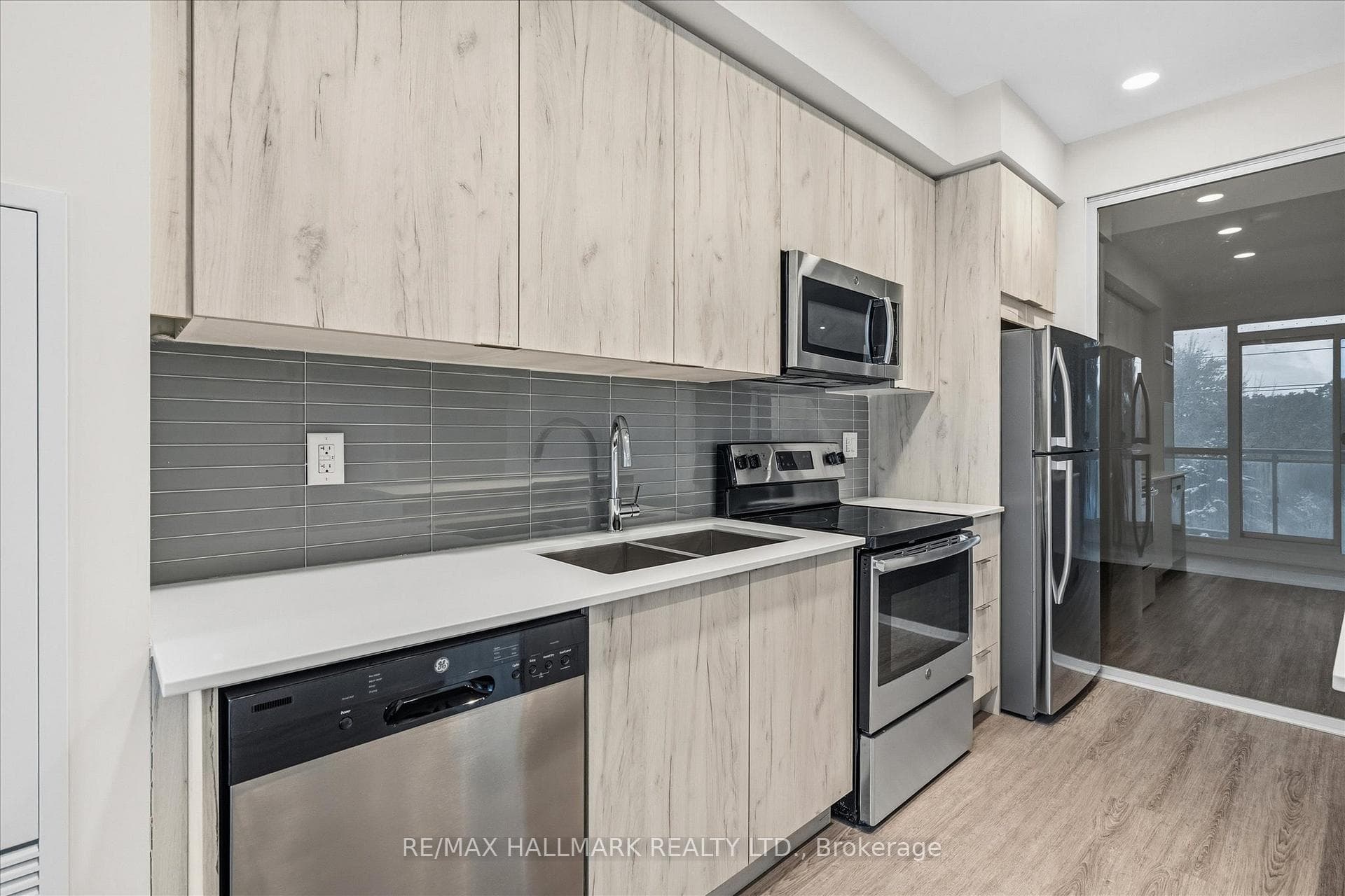 1350 Kingston Road Unit 310 - Condo photo 17 of 30 in Birch Cliff / Cliffside, Ontario