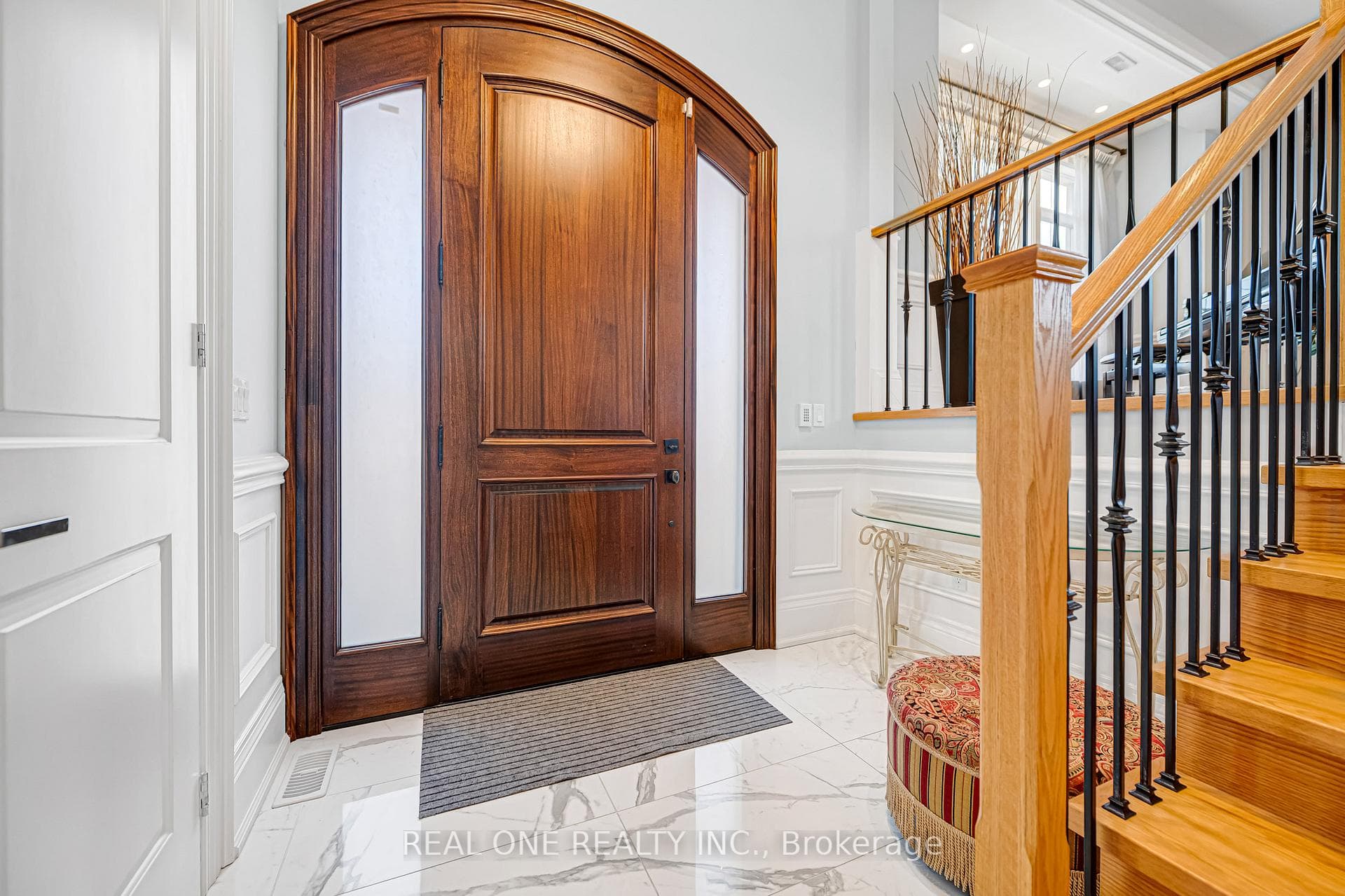 241 Florence Avenue - Detached photo 5 of 50 in Thornhill / Willowdale, Ontario
