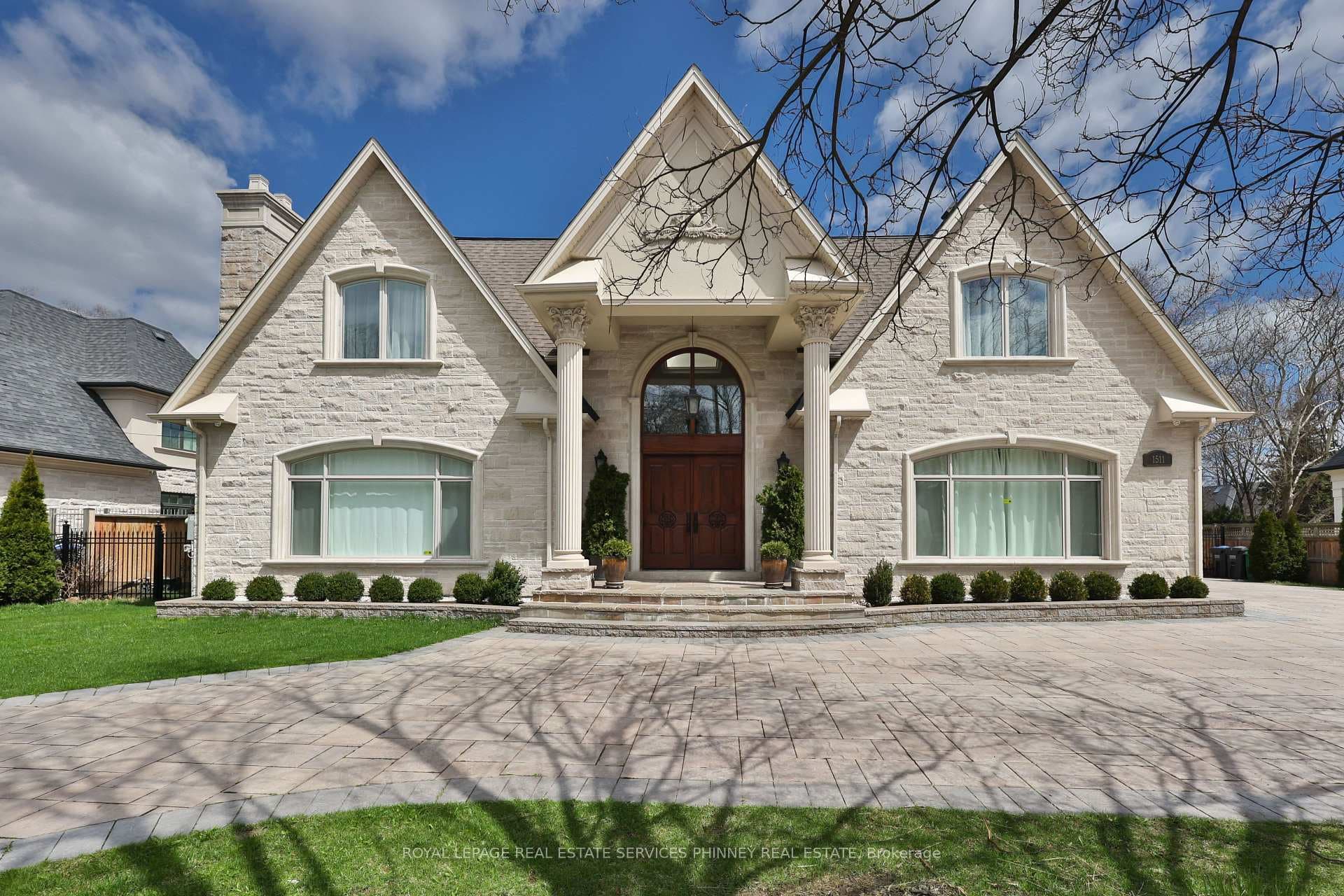 1511 Broadmoor Avenue - Detached photo 2 of 50 in Mississauga, Ontario