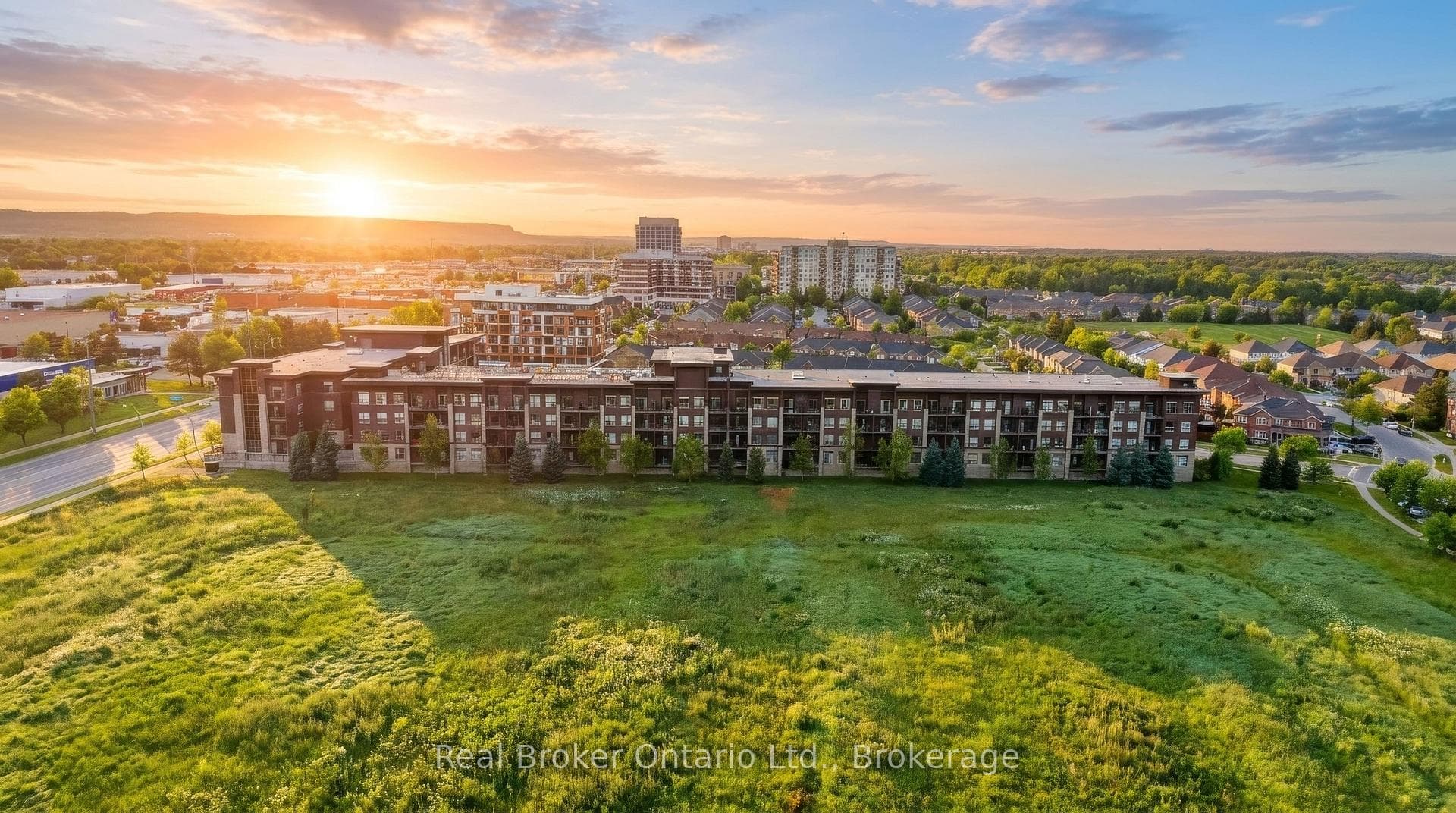 5010 Corporate Drive Unit 109 - Condo photo 34 of 38 in Burlington, Ontario