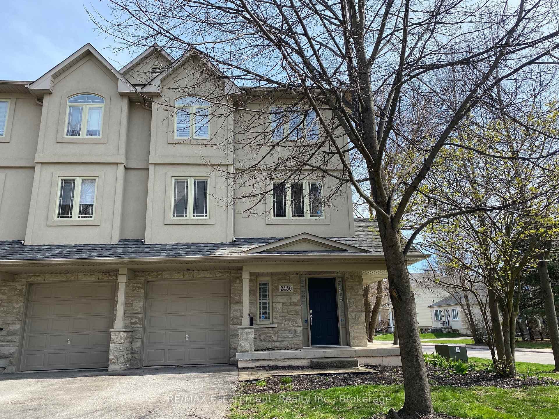 2430 Second Street - Townhouse for sale in Aldershot, Ontario