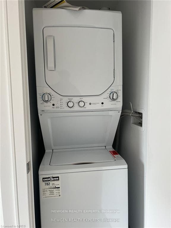 1 Jarvis Street Unit 504 - Condo photo 8 of 8 in Hamilton, Ontario