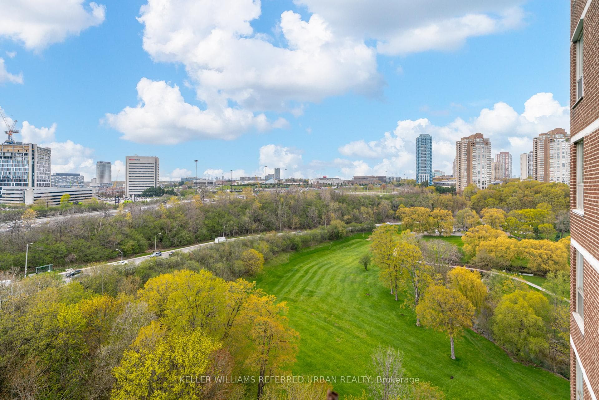 10 Edgecliff Golfway Unit 1417 - Condo photo 30 of 35 in Flemingdon Park / Don Mills, Ontario
