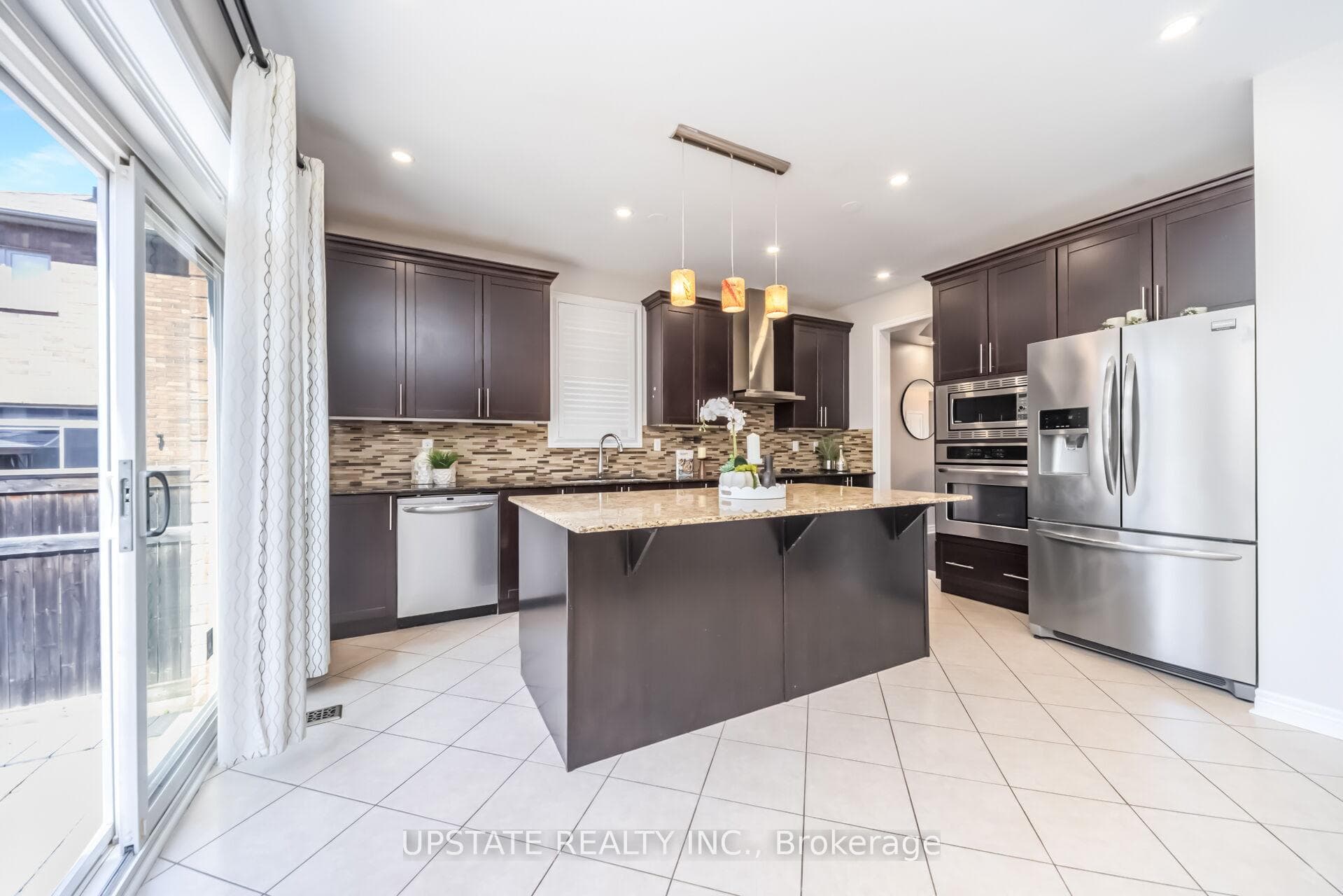 150 Lloyd Sanderson Drive - Detached photo 12 of 48 in Brampton, Ontario