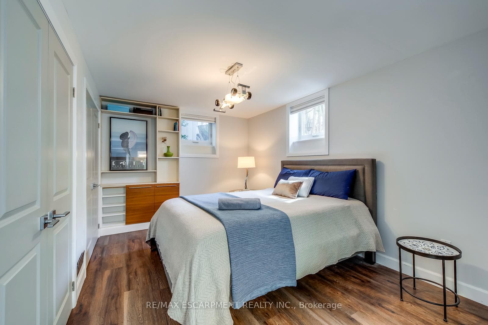 4306 Lakeshore Road - Detached photo 29 of 45 in Burlington, Ontario