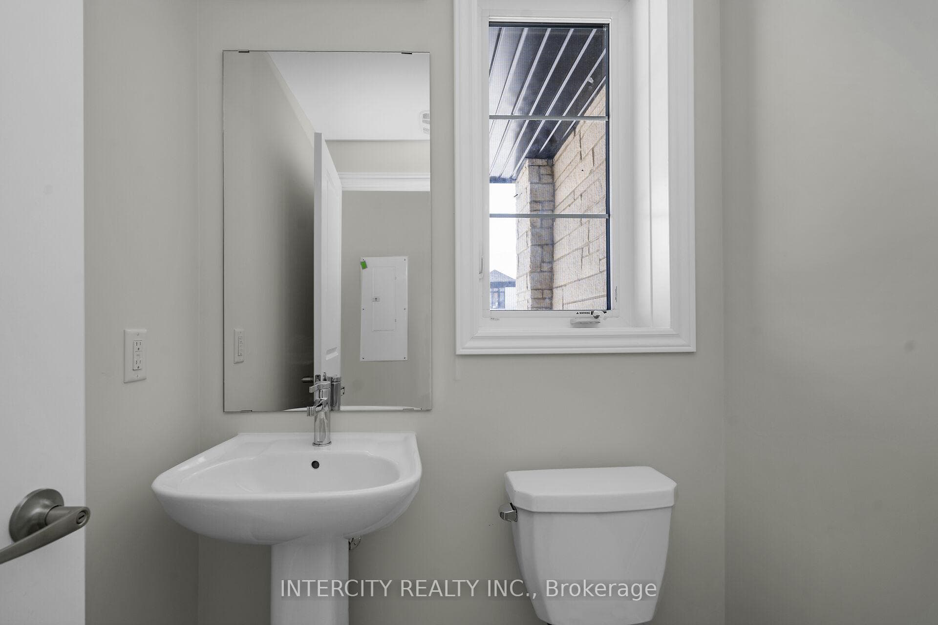 13 Vibrant Way Unit 37F - Condo photo 10 of 17 in Caledon, Ontario
