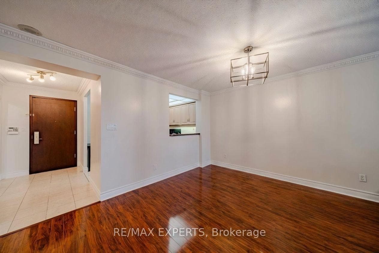 138 Bonis Avenue Unit 527 - Condo photo 9 of 42 in Scarborough Village / Eglinton East, Ontario