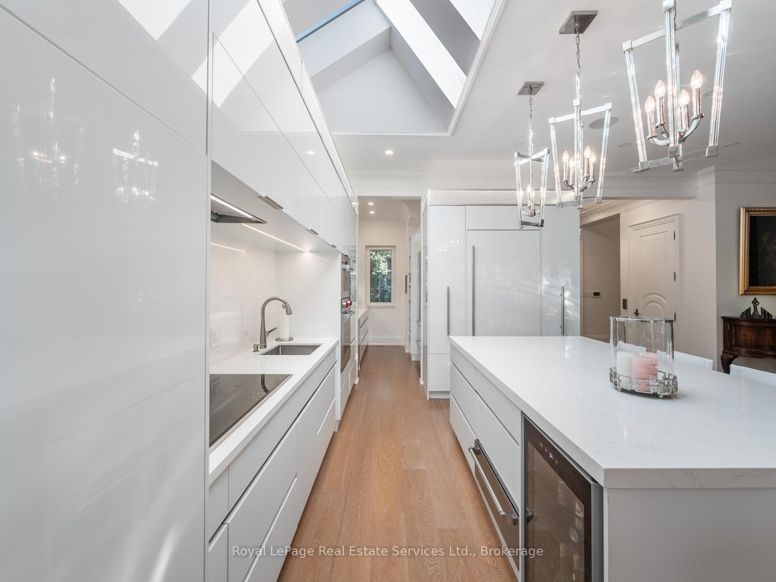 36 Anderson Street - Detached photo 10 of 49 in Oakville, Ontario