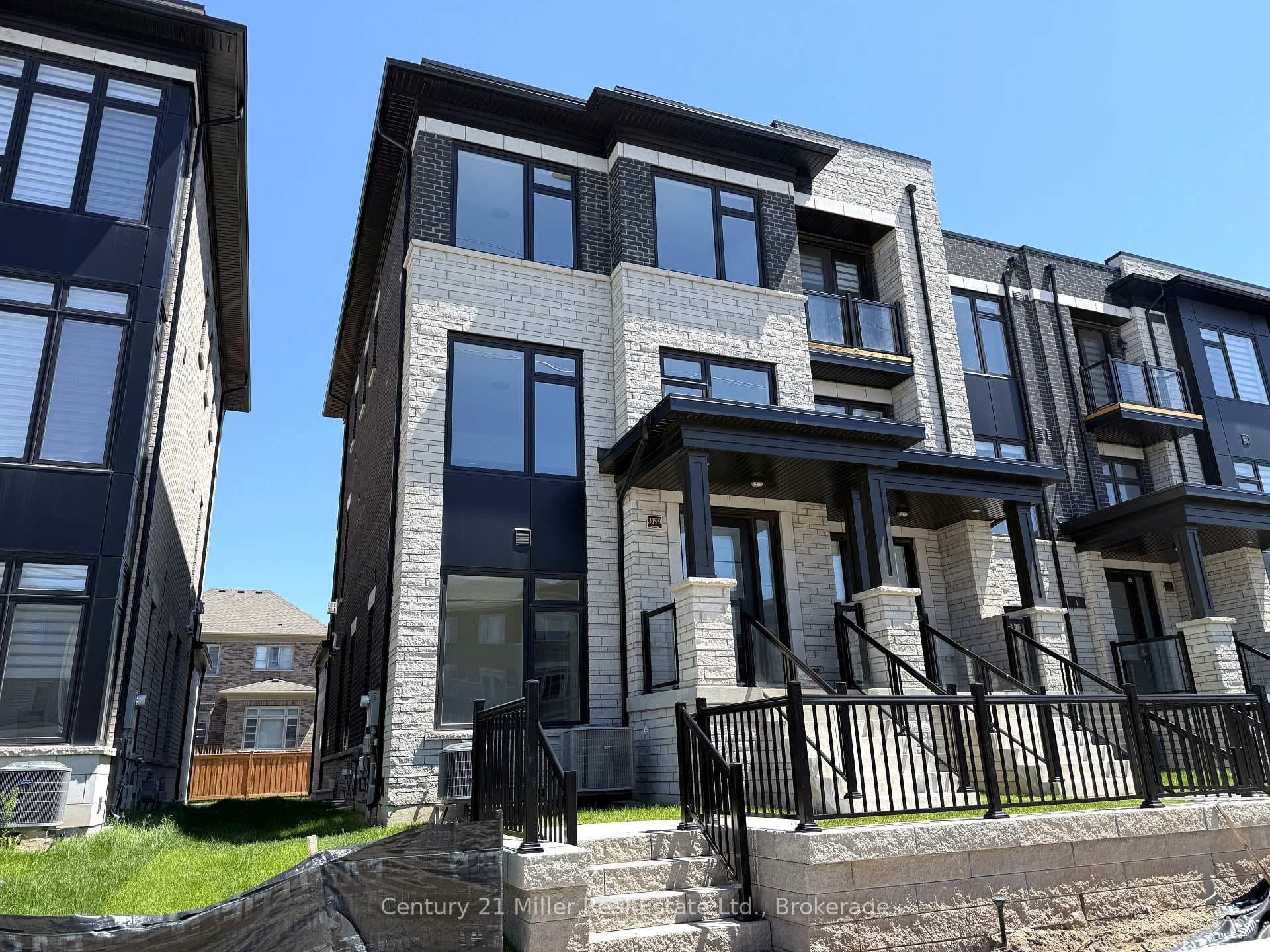 3199 Sixth Line - Townhouse photo 37 of 38 in Oakville, Ontario